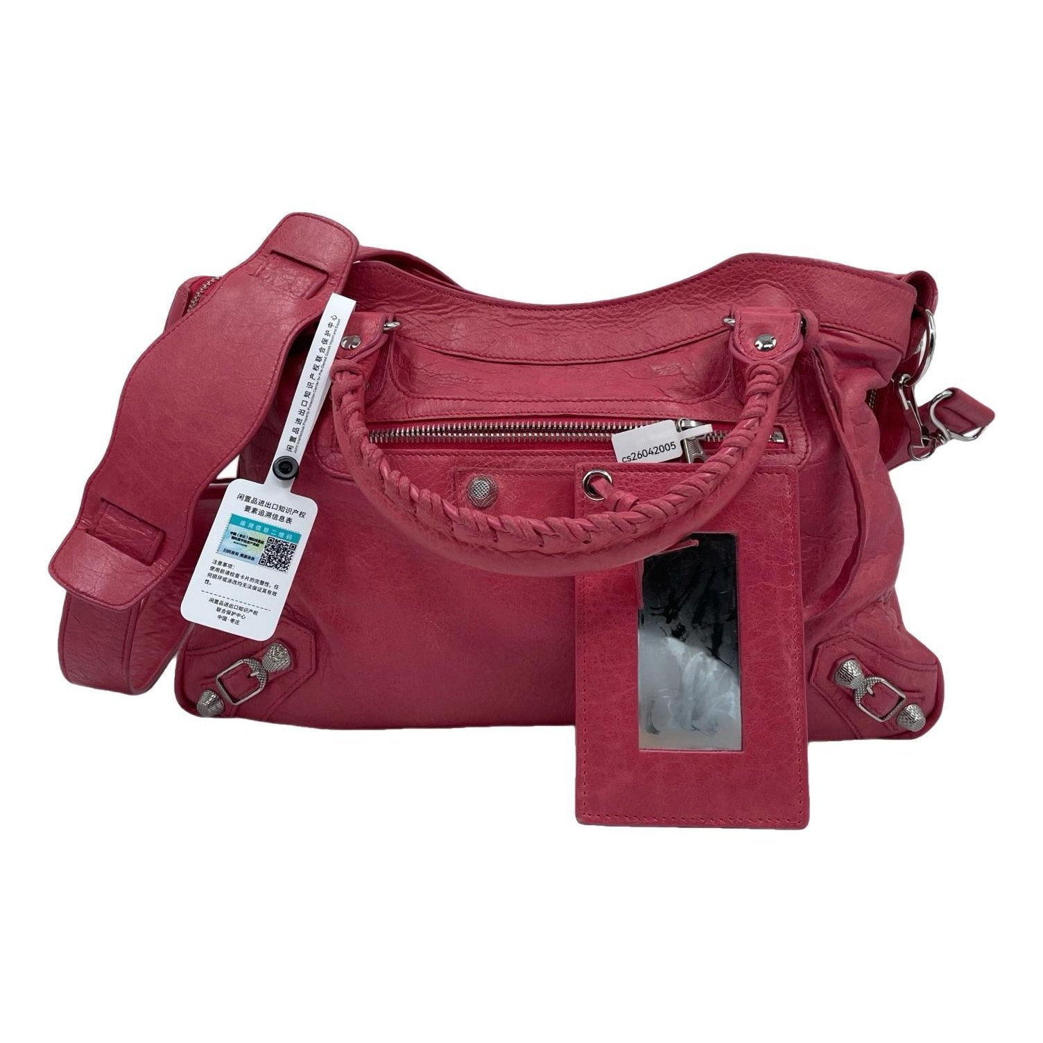 City leather crossbody bag