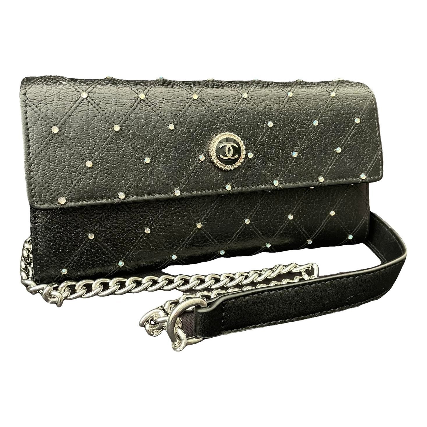 Wallet On Chain leather crossbody bag