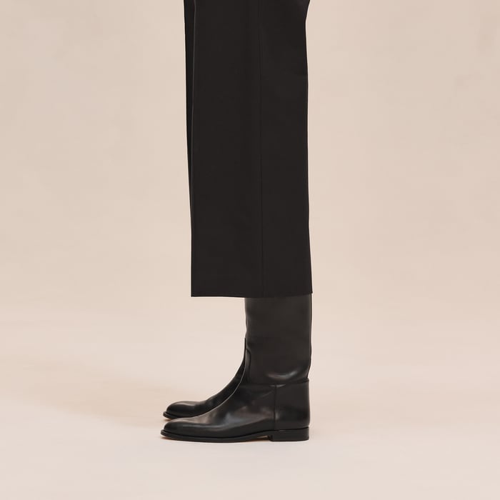 Noir Cropped Pants