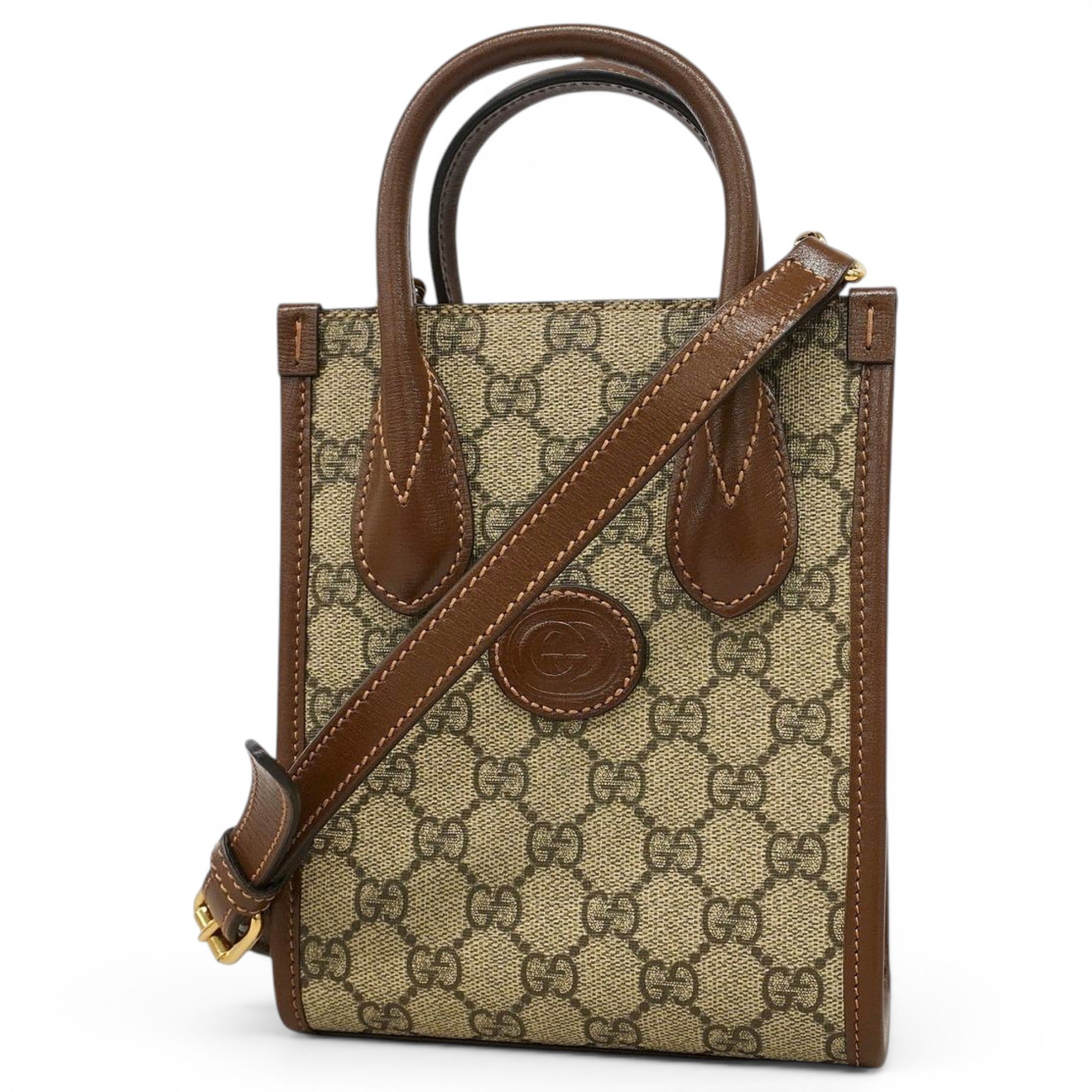 Interlocking cloth handbag