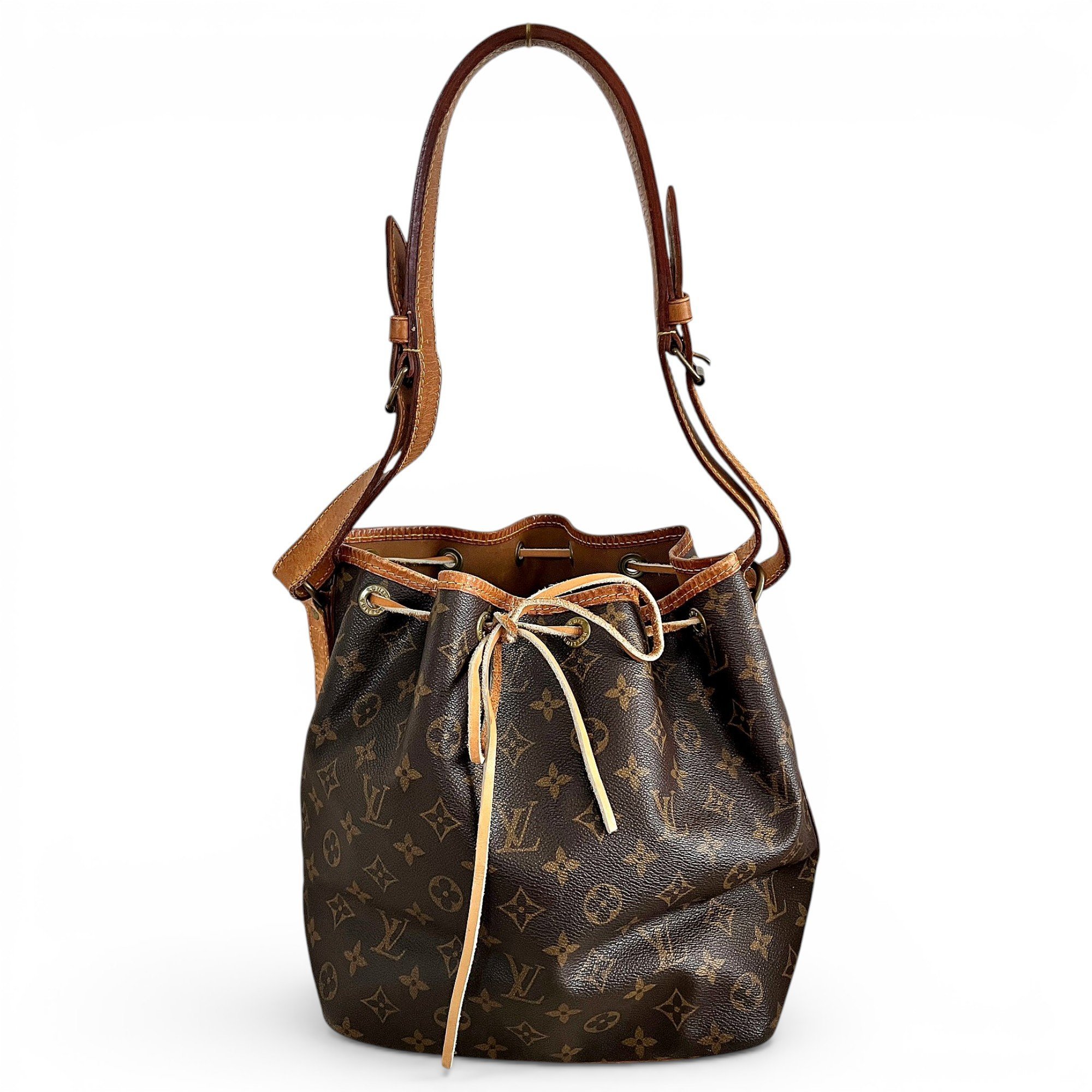Noé leather handbag