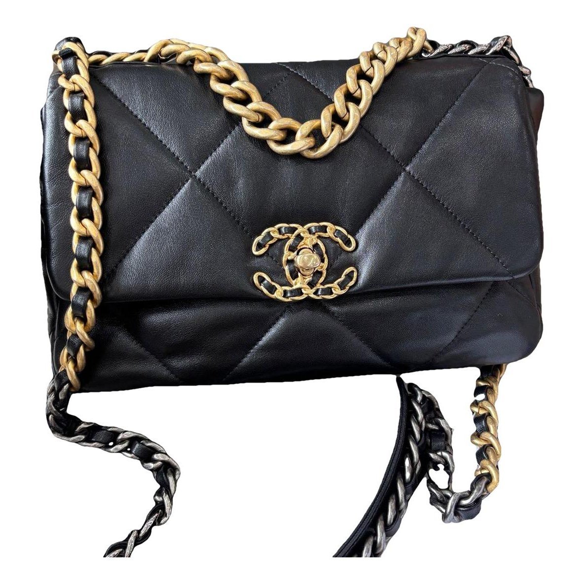 Chanel 19 leather handbag