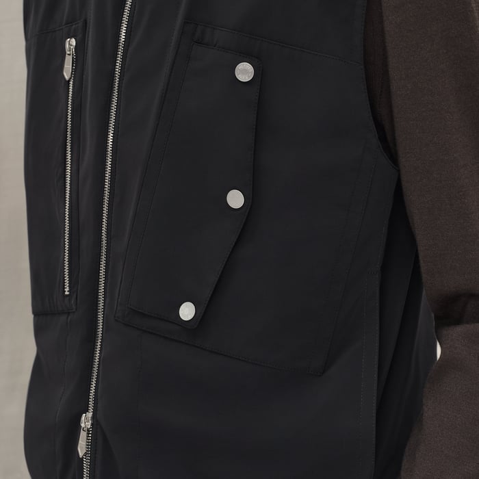 Noir Straight Cut Vest
