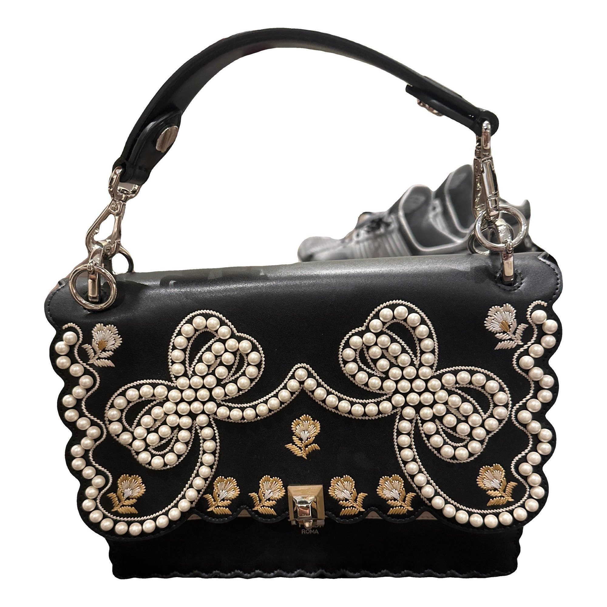 Kan I leather handbag