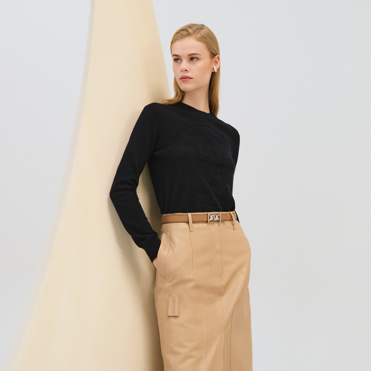 Bleu Noir Cashmere "H Lift" Long-sleeve Sweater