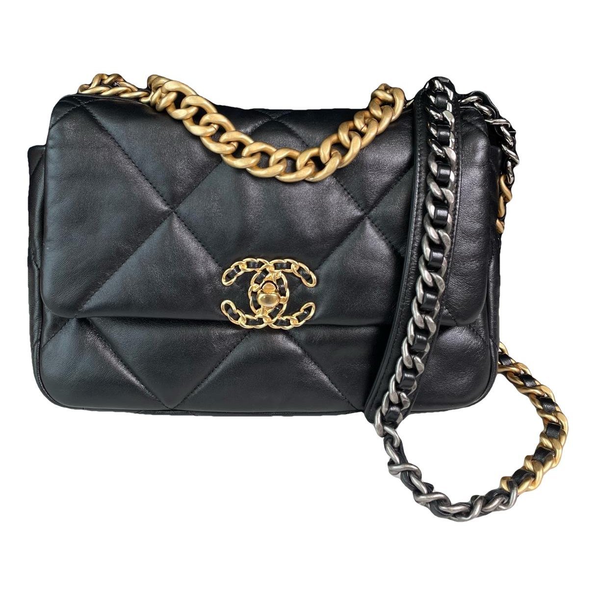 Chanel 19 leather handbag