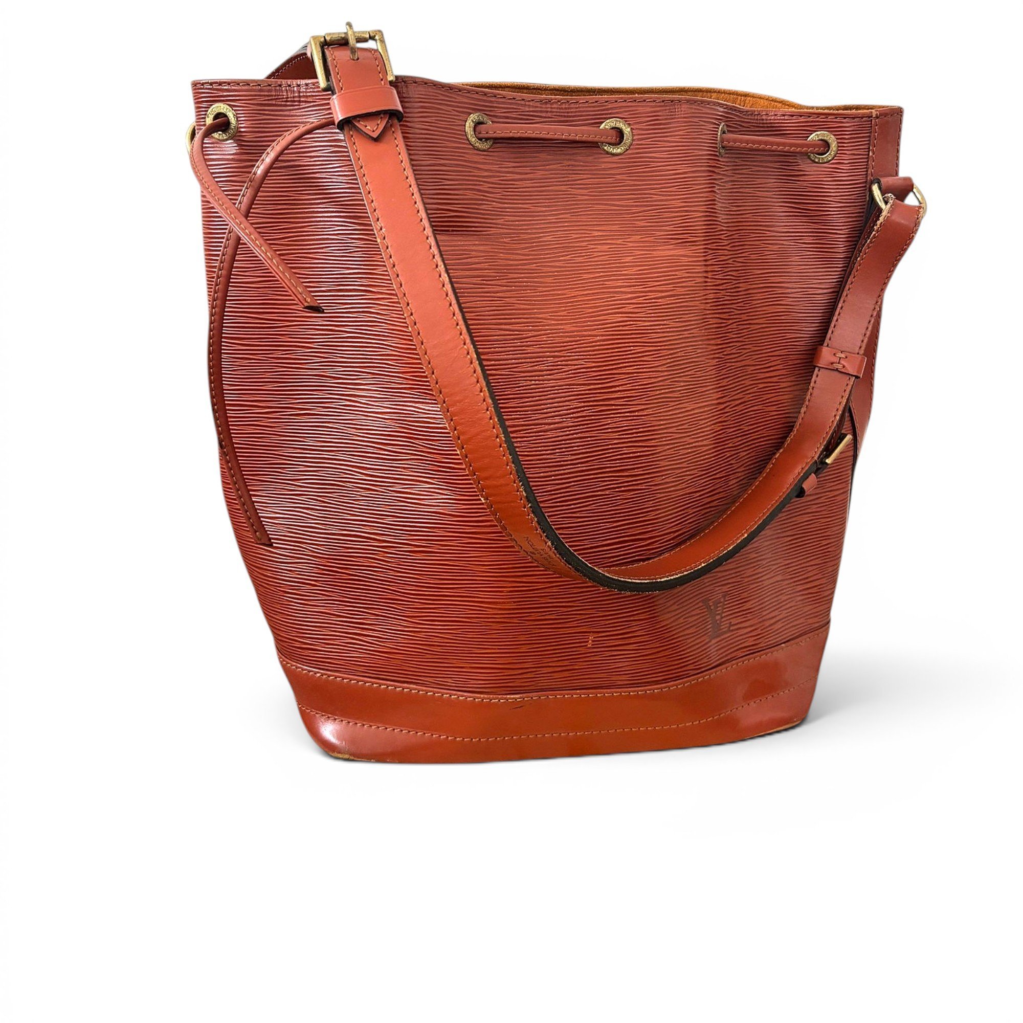 Noé leather handbag