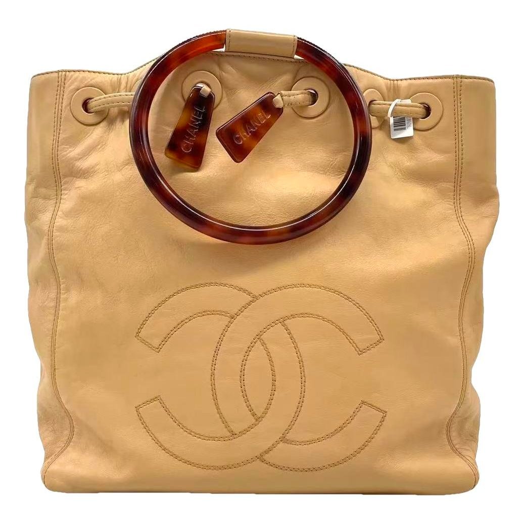Leather tote