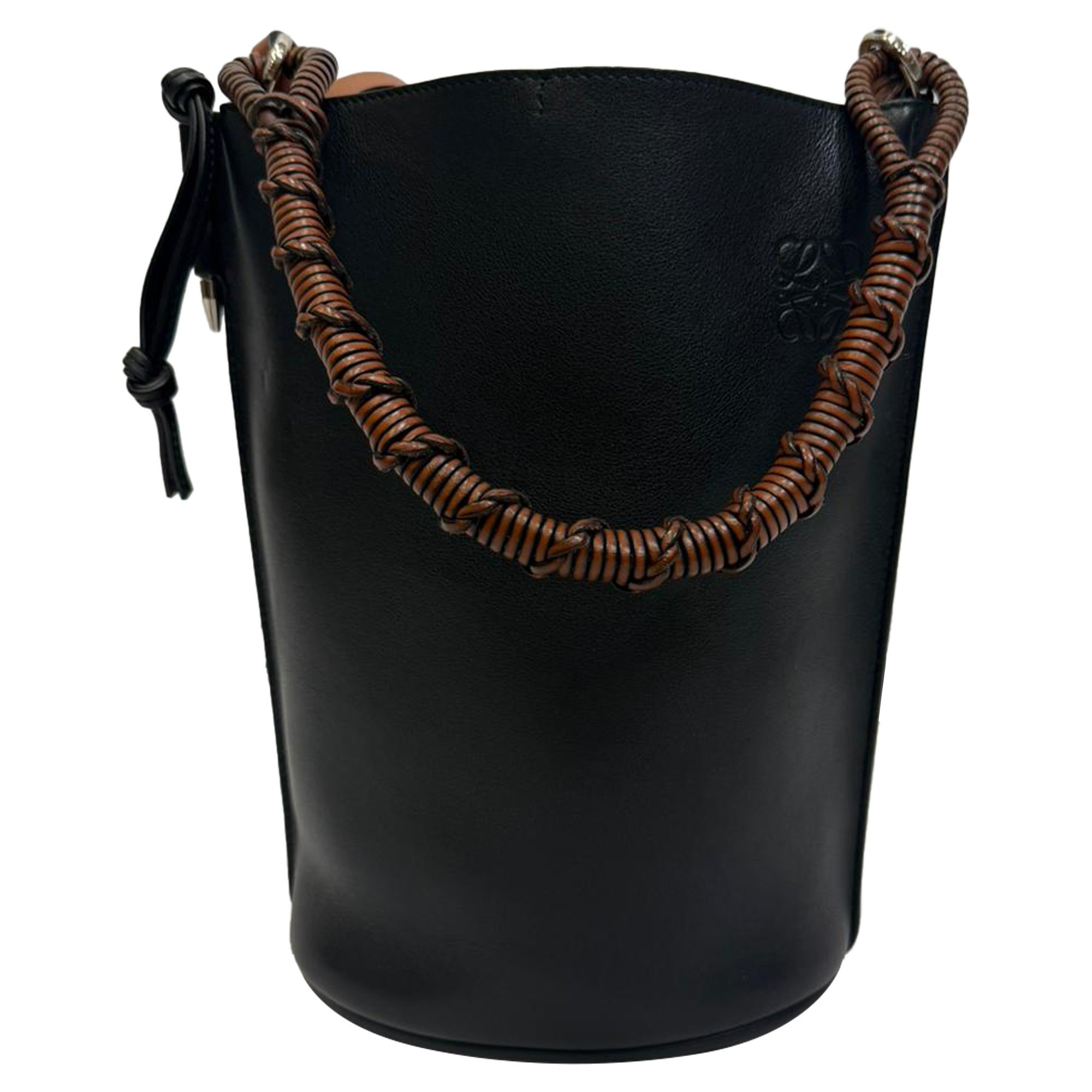 Gate Bucket leather handbag
