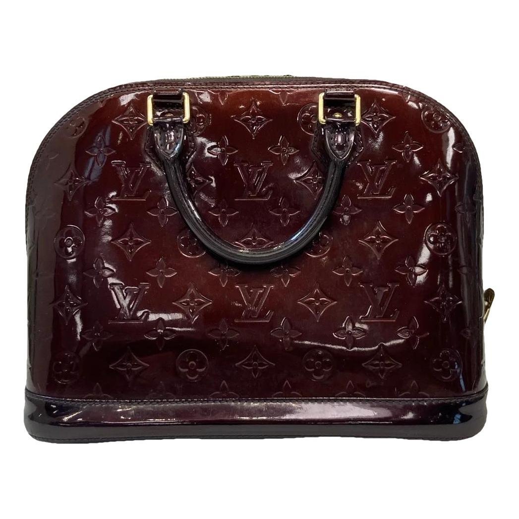 Alma patent leather bowling bag