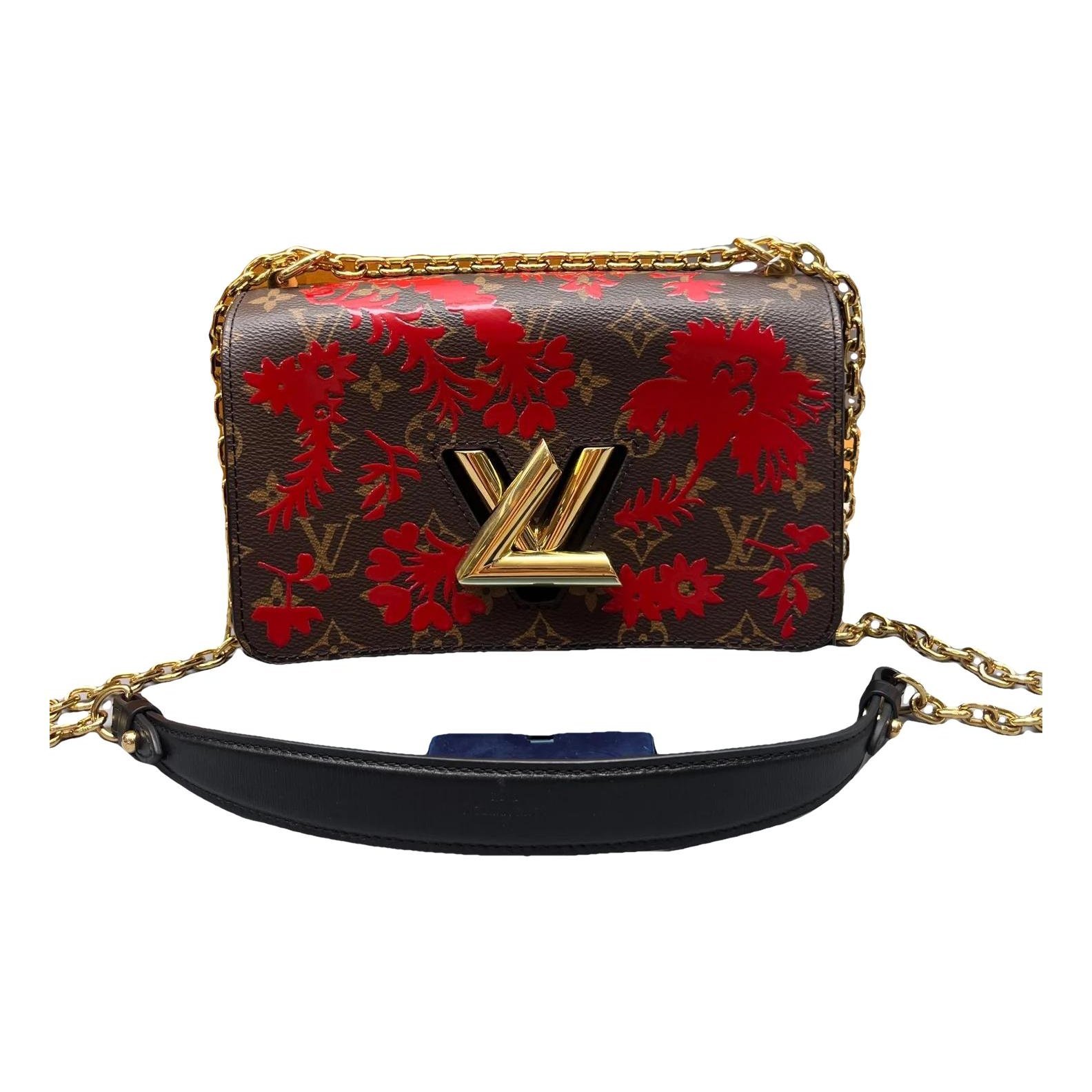Twist leather crossbody bag