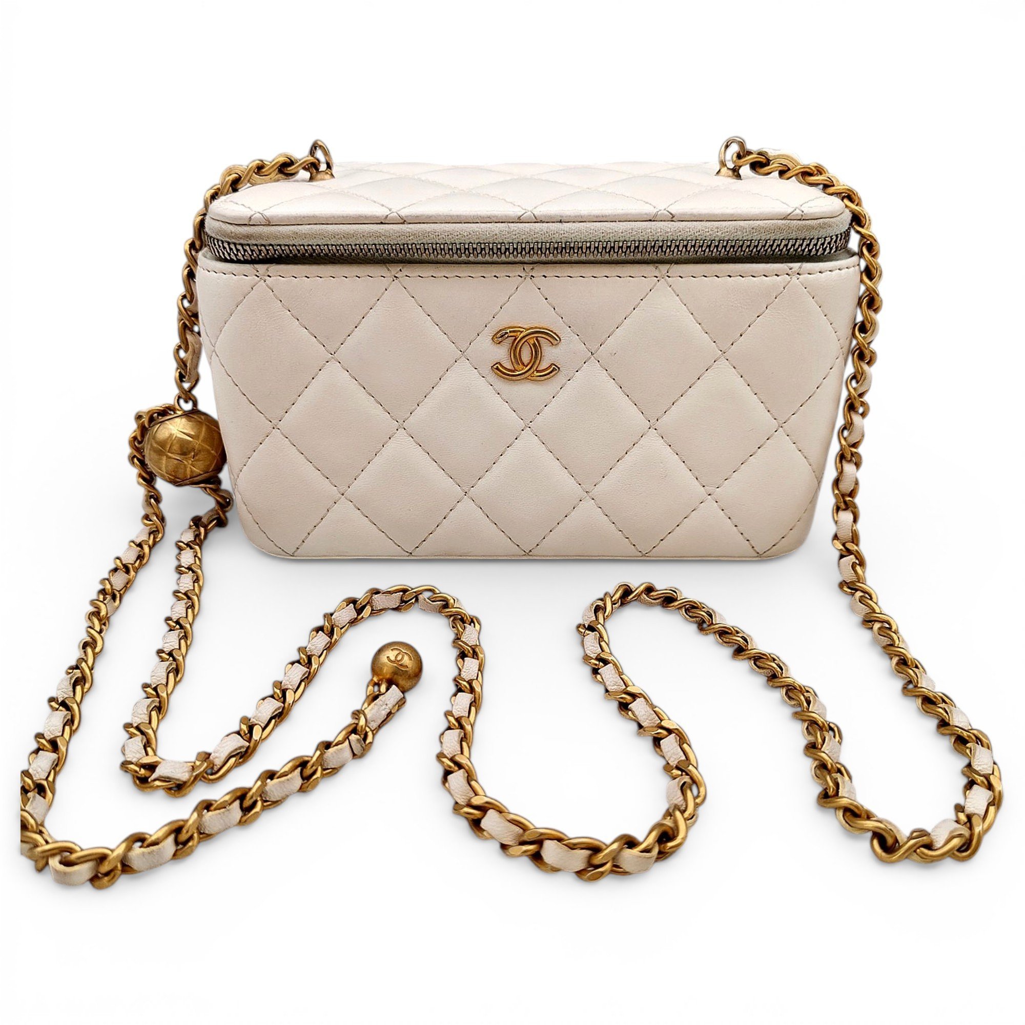 Trendy CC Vanity leather handbag