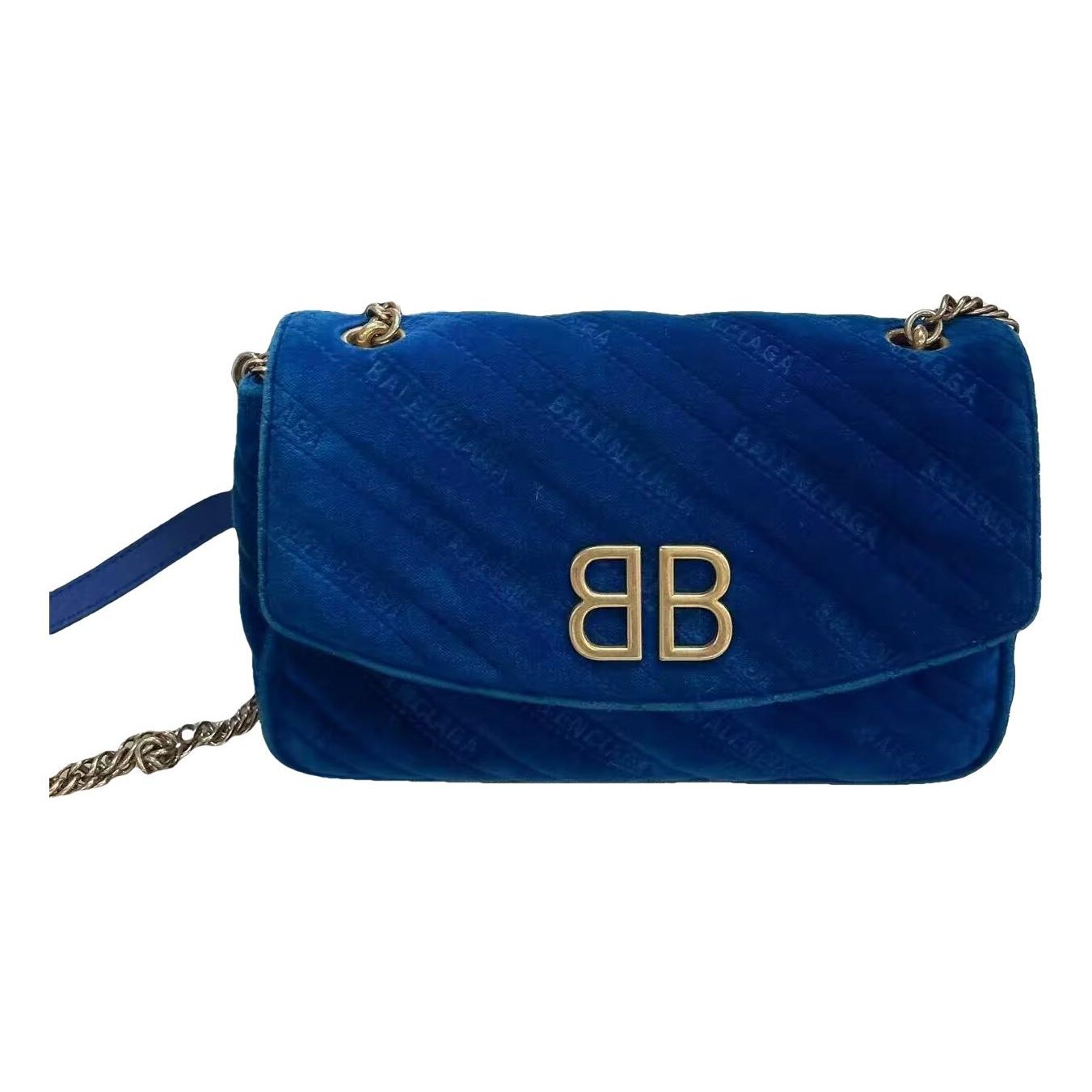 BB chain velvet handbag