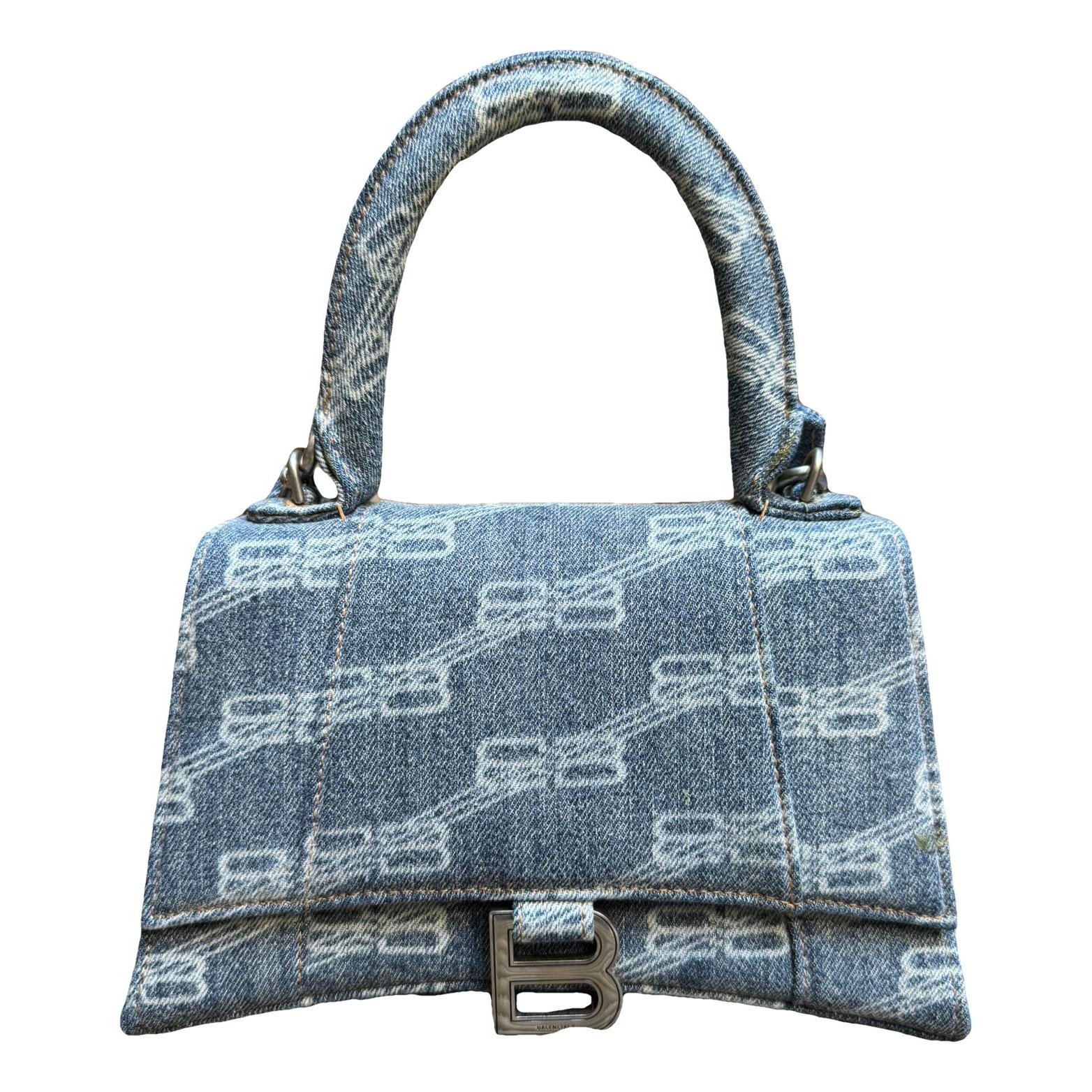 Hourglass handbag