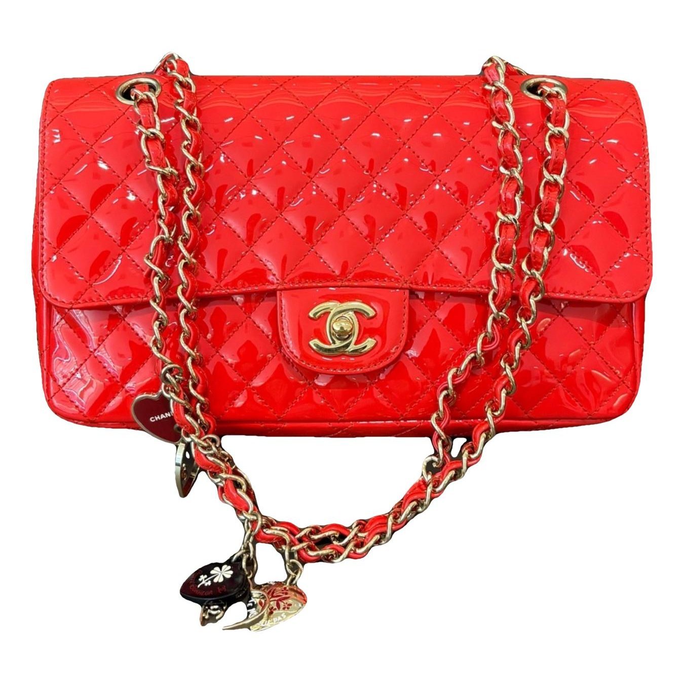 Timeless/Classique patent leather crossbody bag