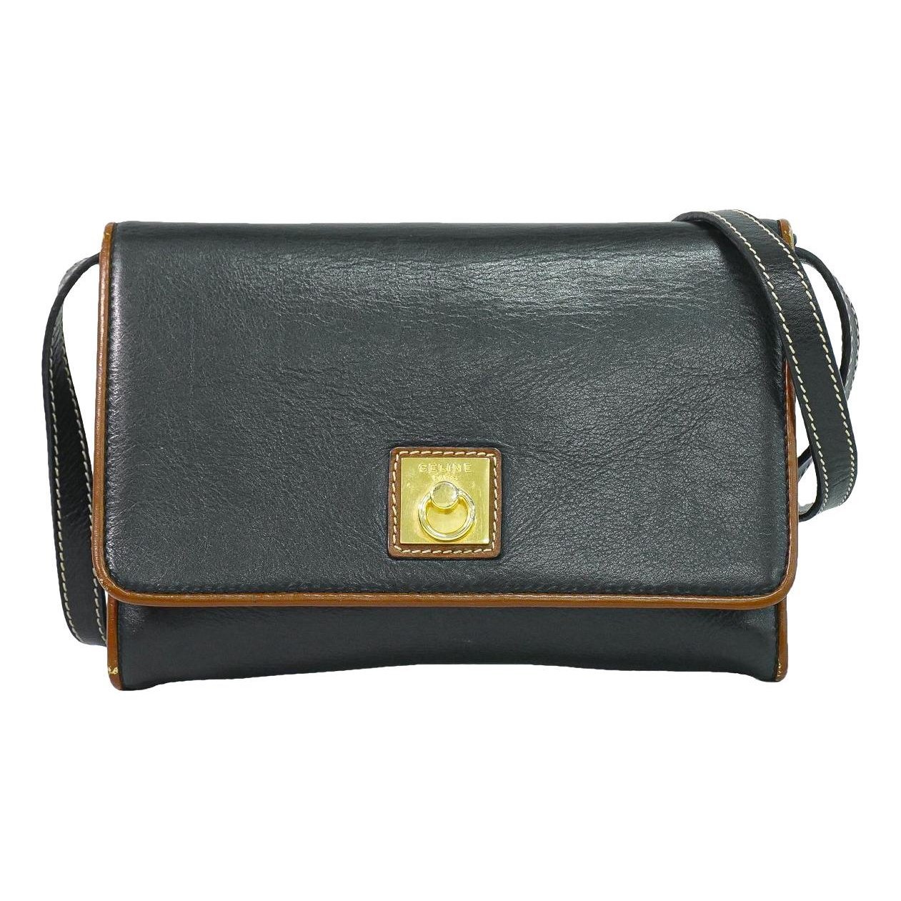 Pocket leather handbag