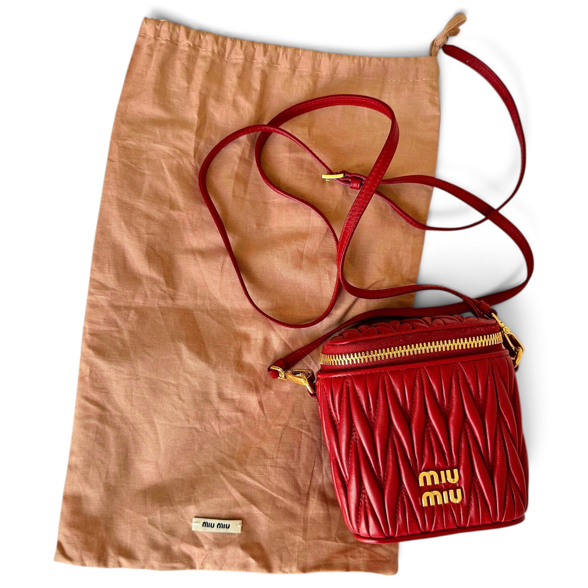 Matelassé leather crossbody bag