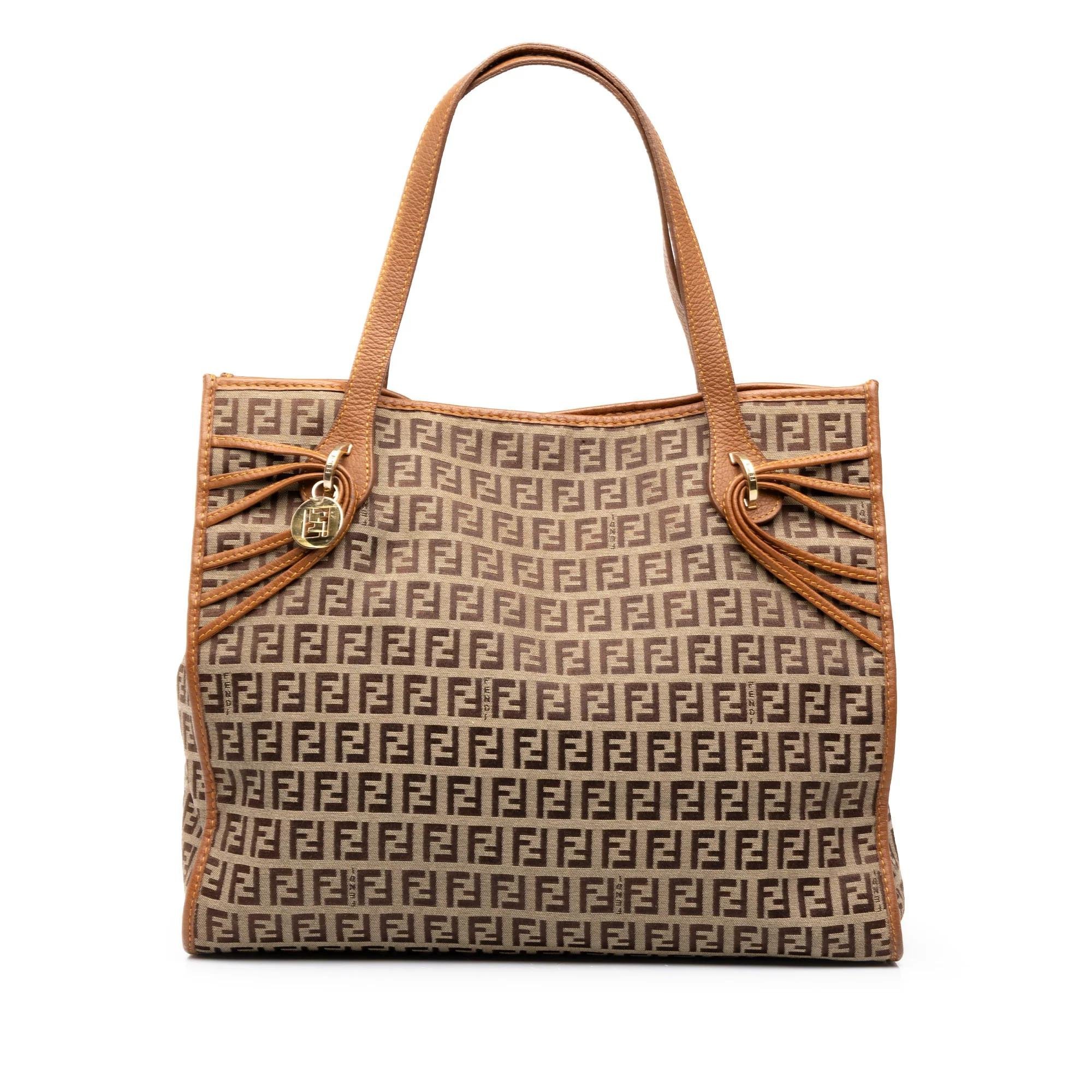 Pocket leather tote