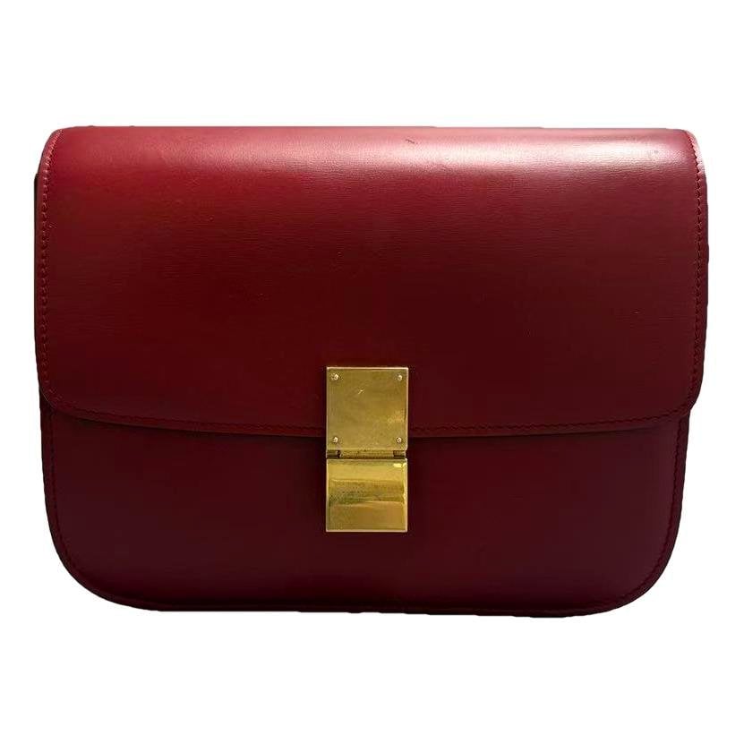 Classic leather handbag