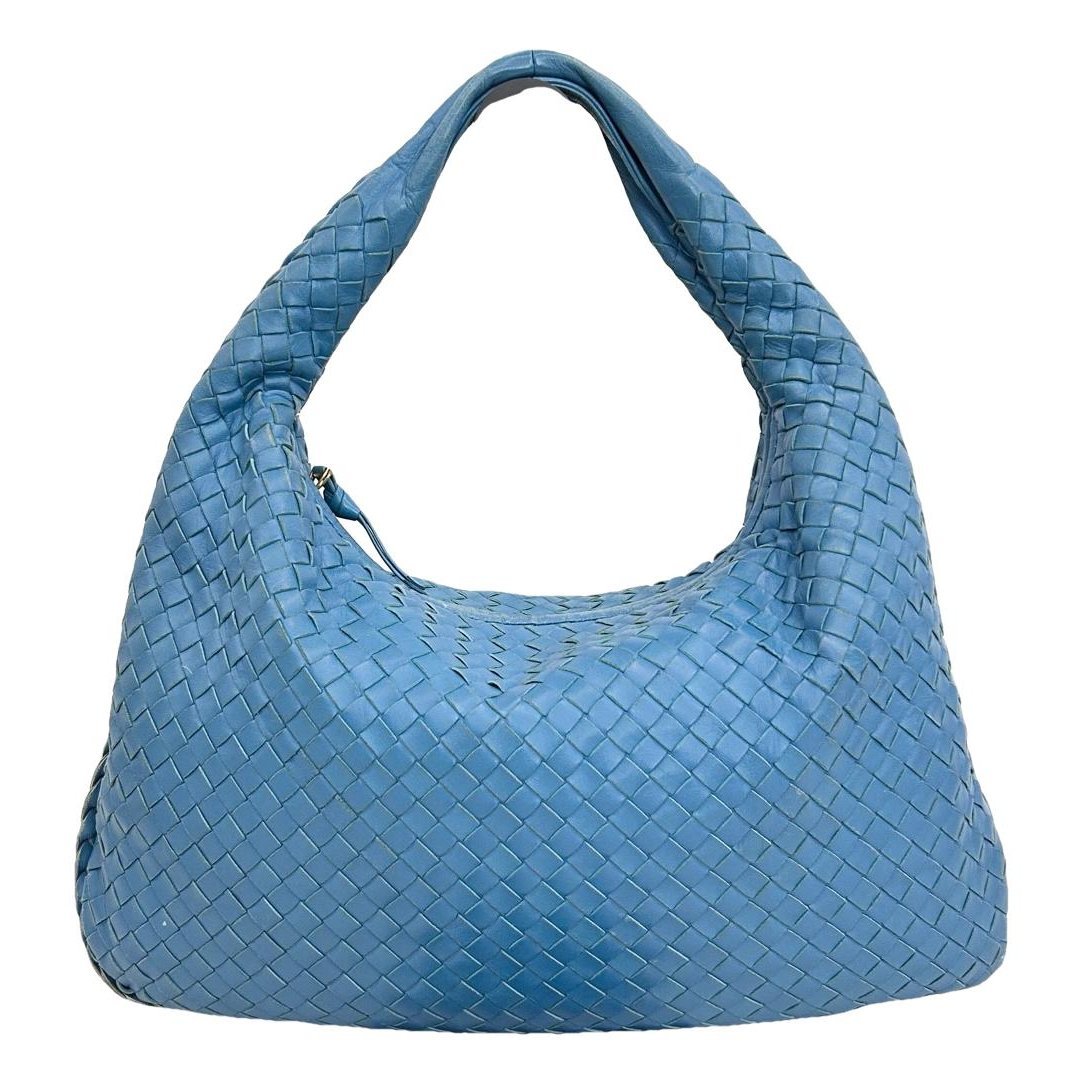 Veneta leather handbag