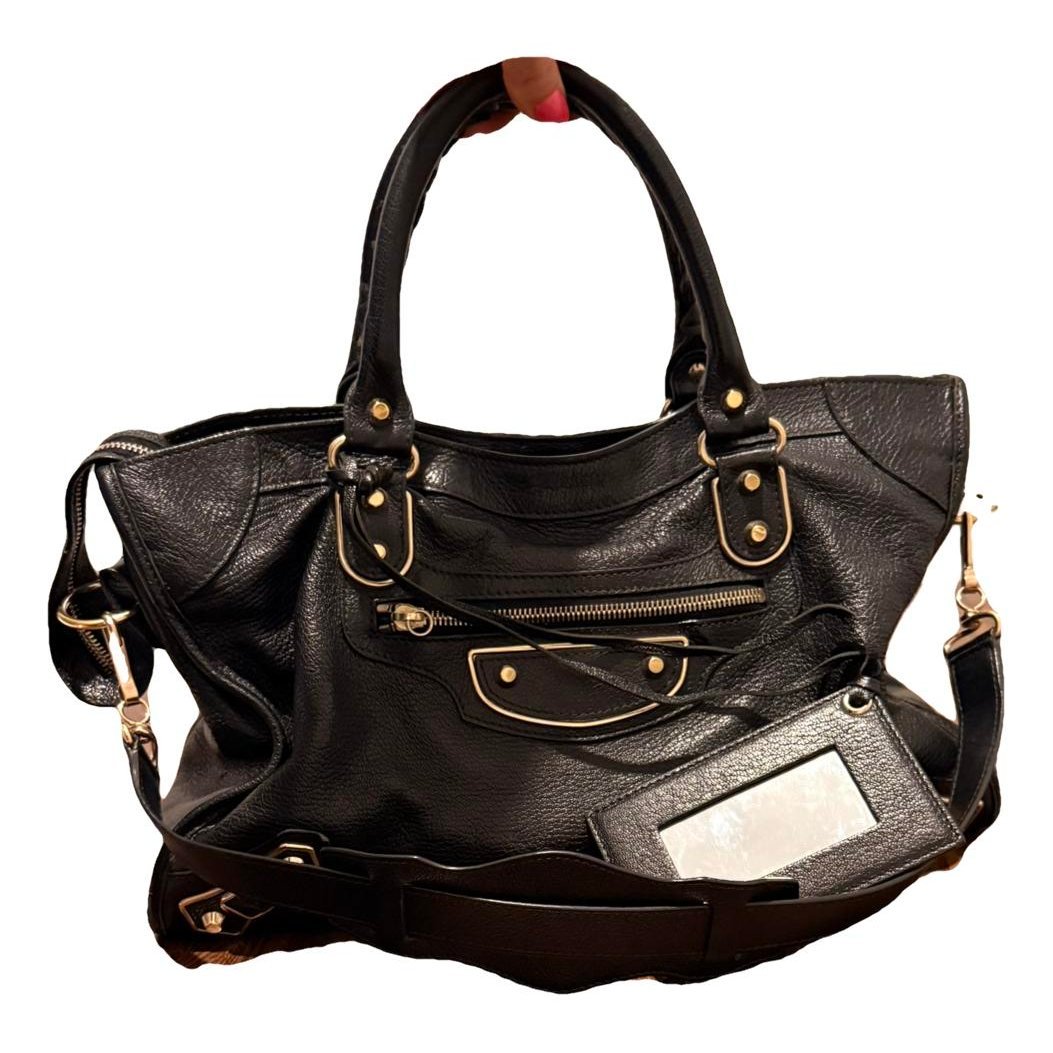 City leather handbag