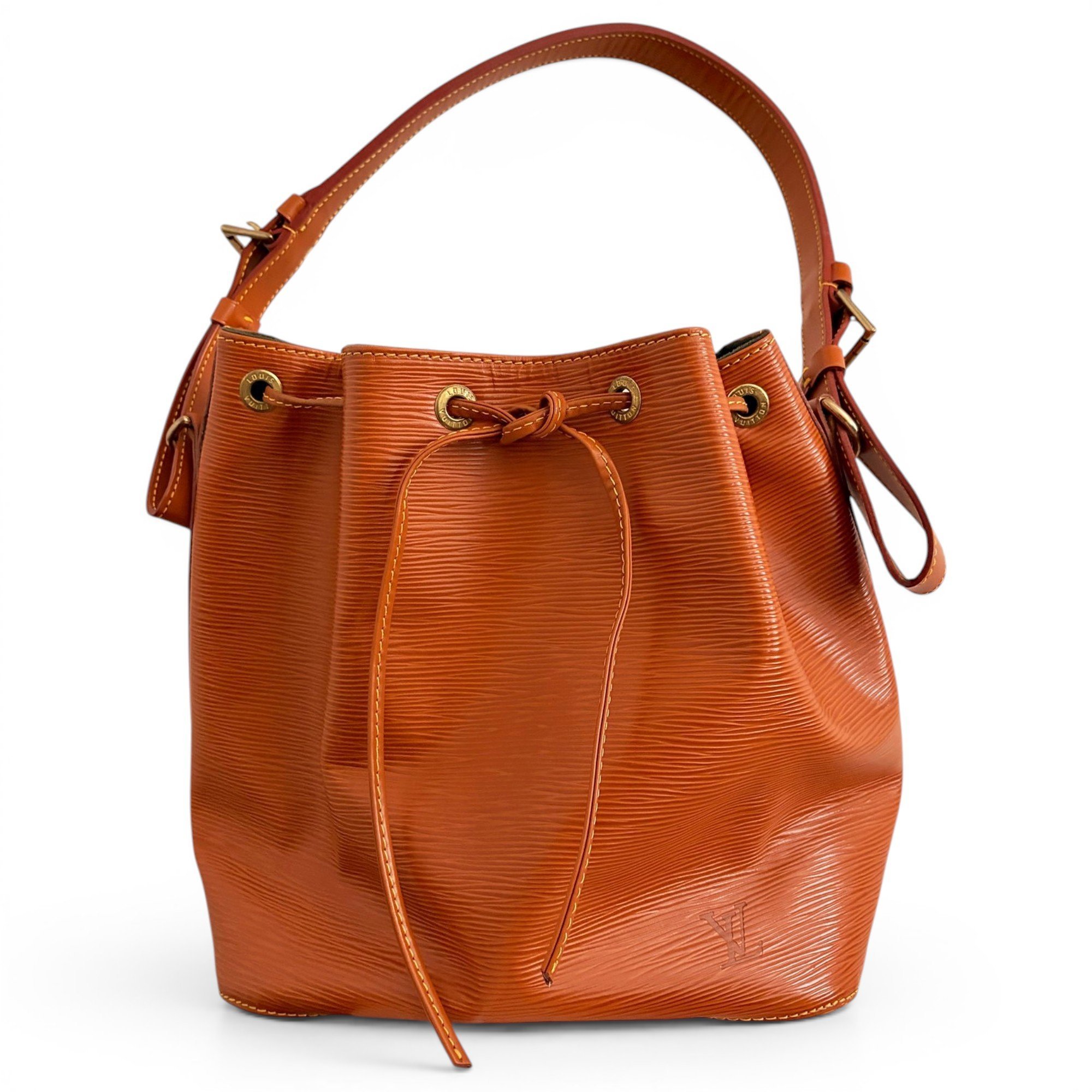 Noé leather handbag