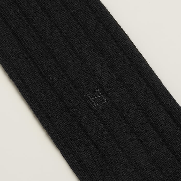 Noir "H" Embroidery Socks