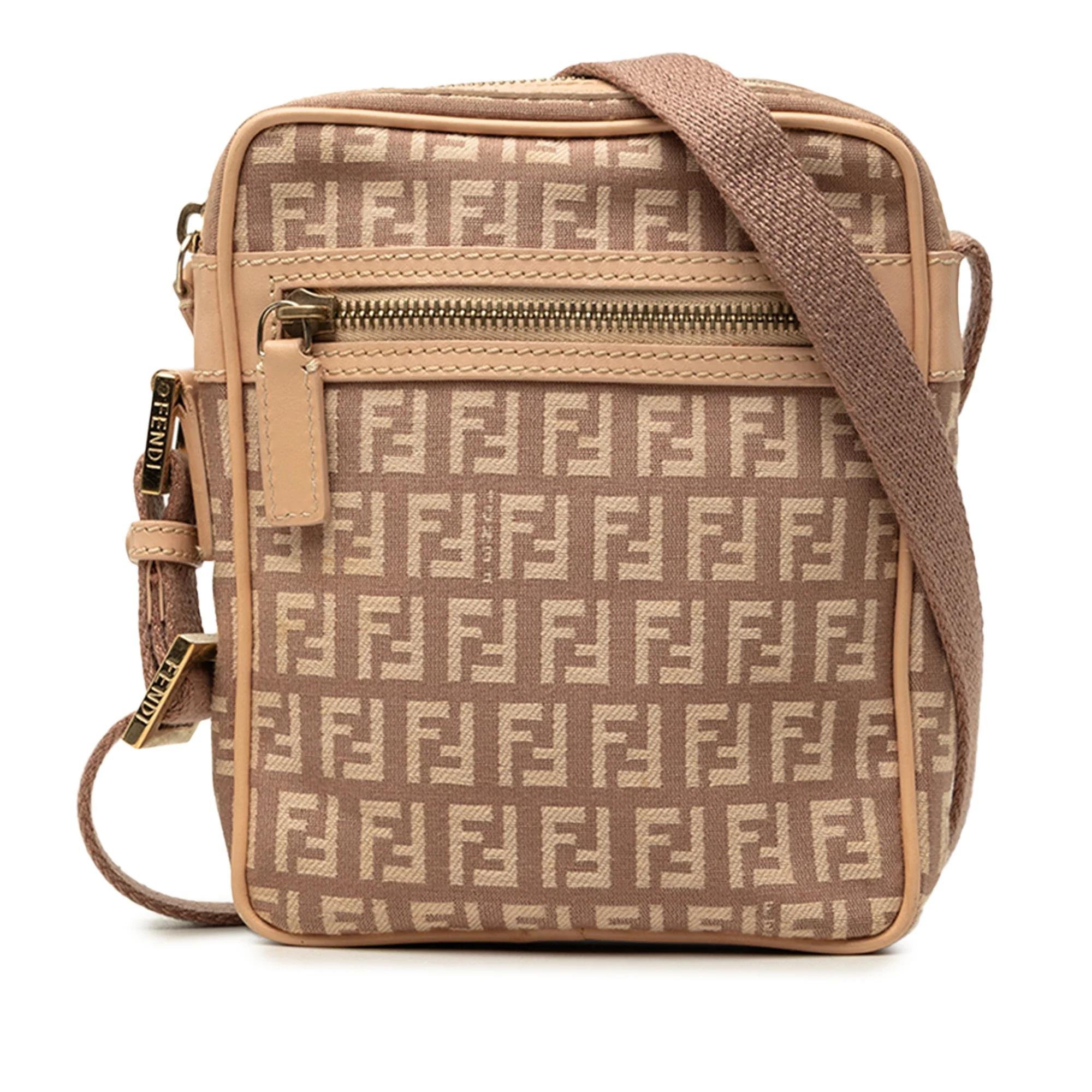 Pocket leather handbag