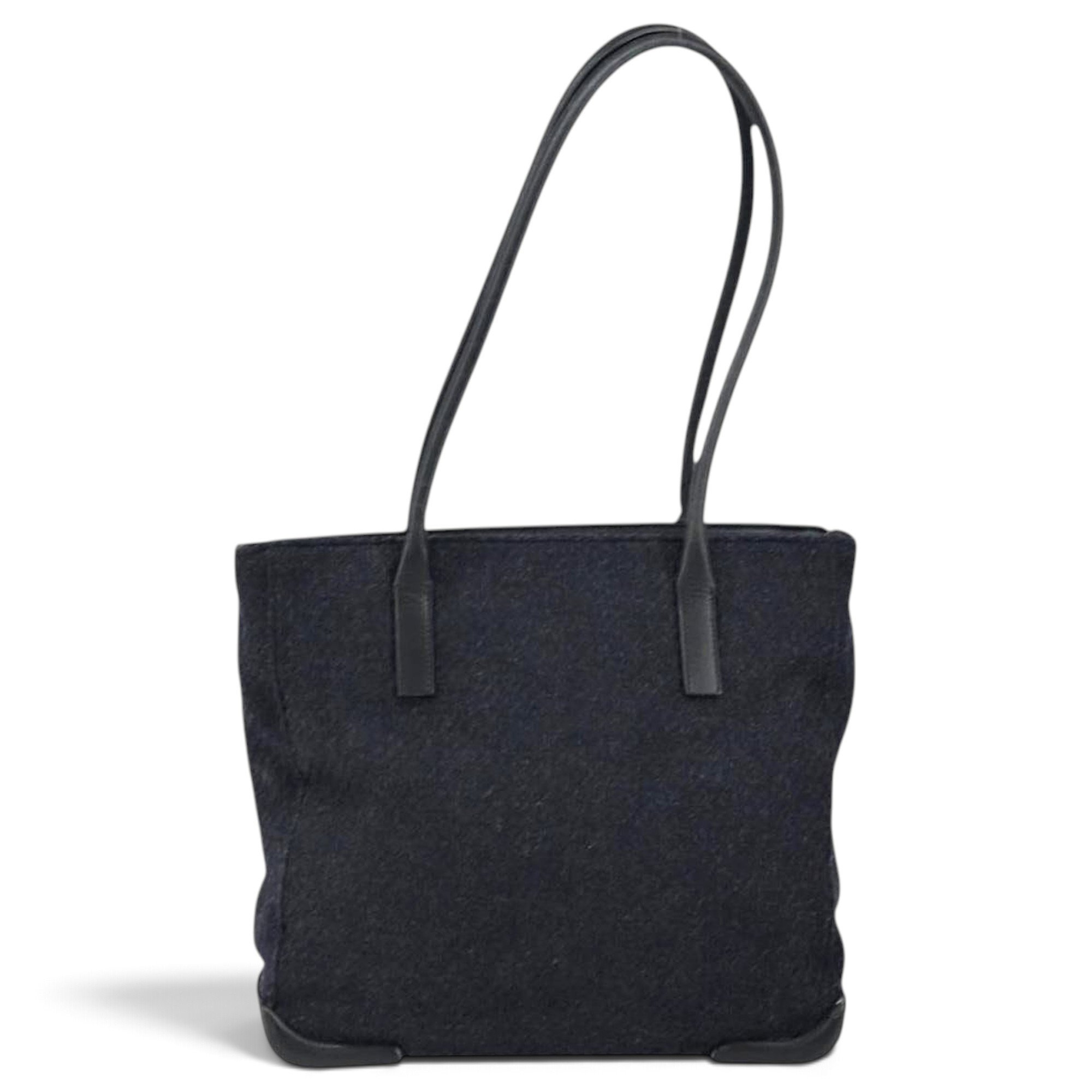Wool tote