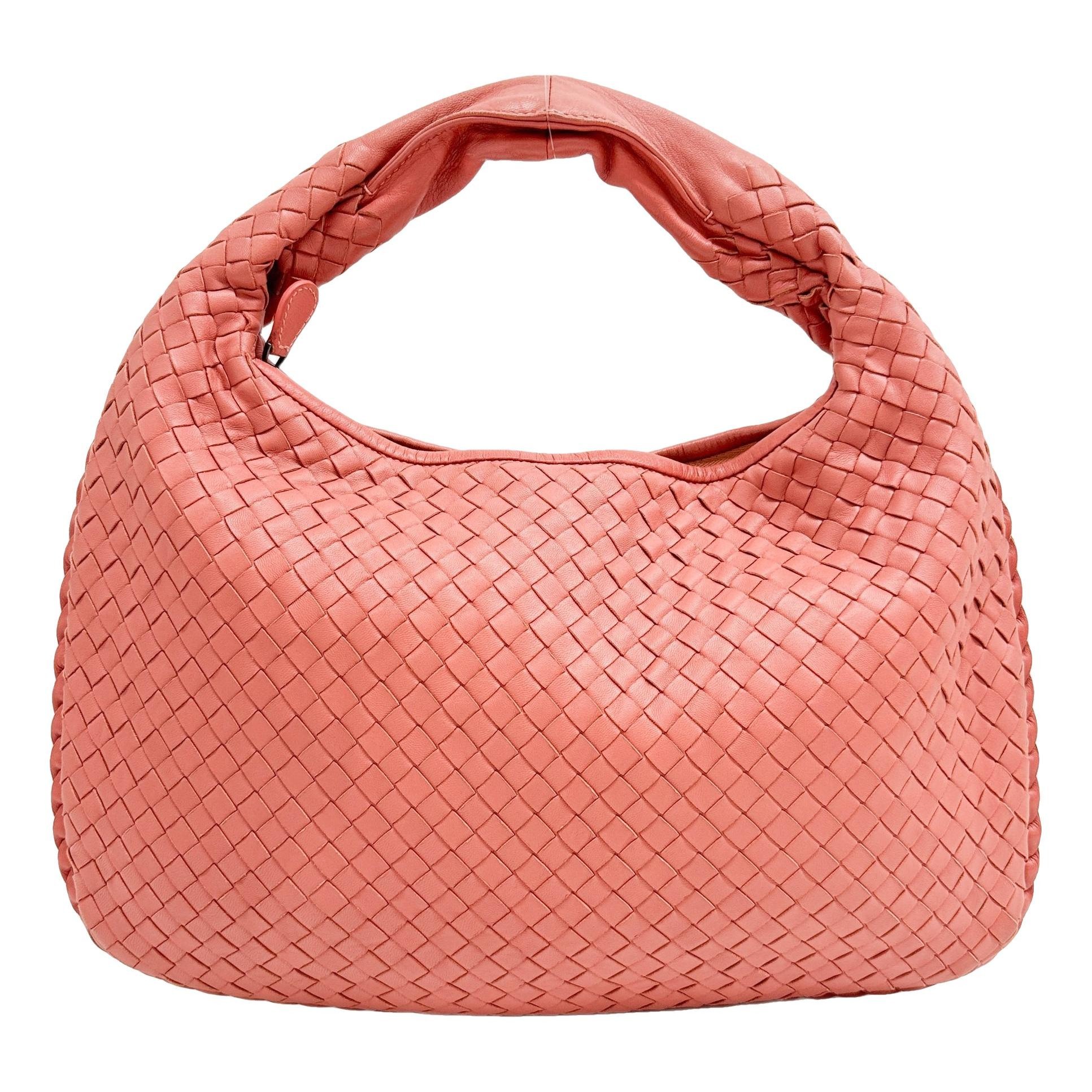 Veneta leather handbag