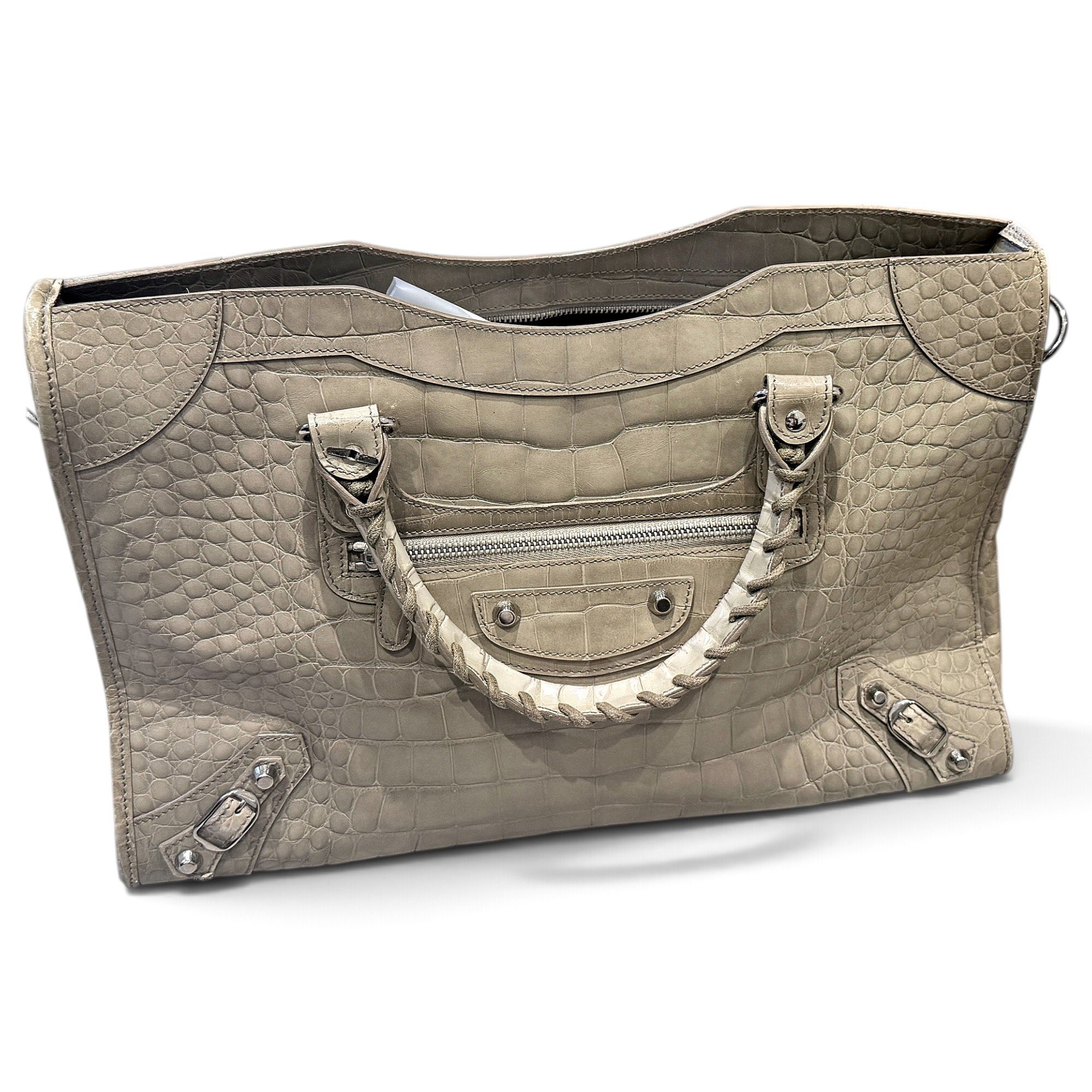 City leather tote