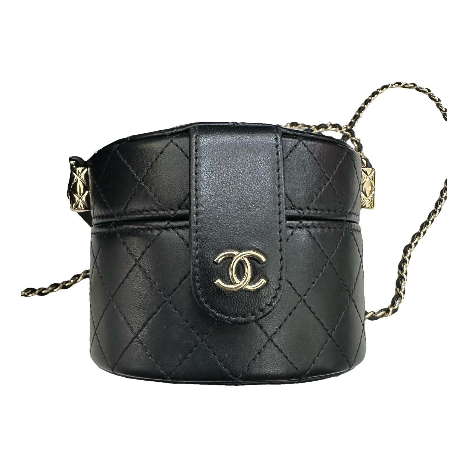 Trendy CC Vanity leather handbag