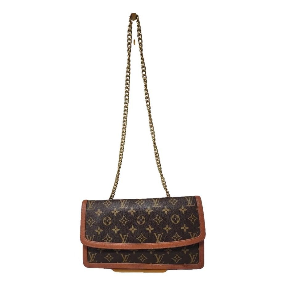 Leather clutch bag