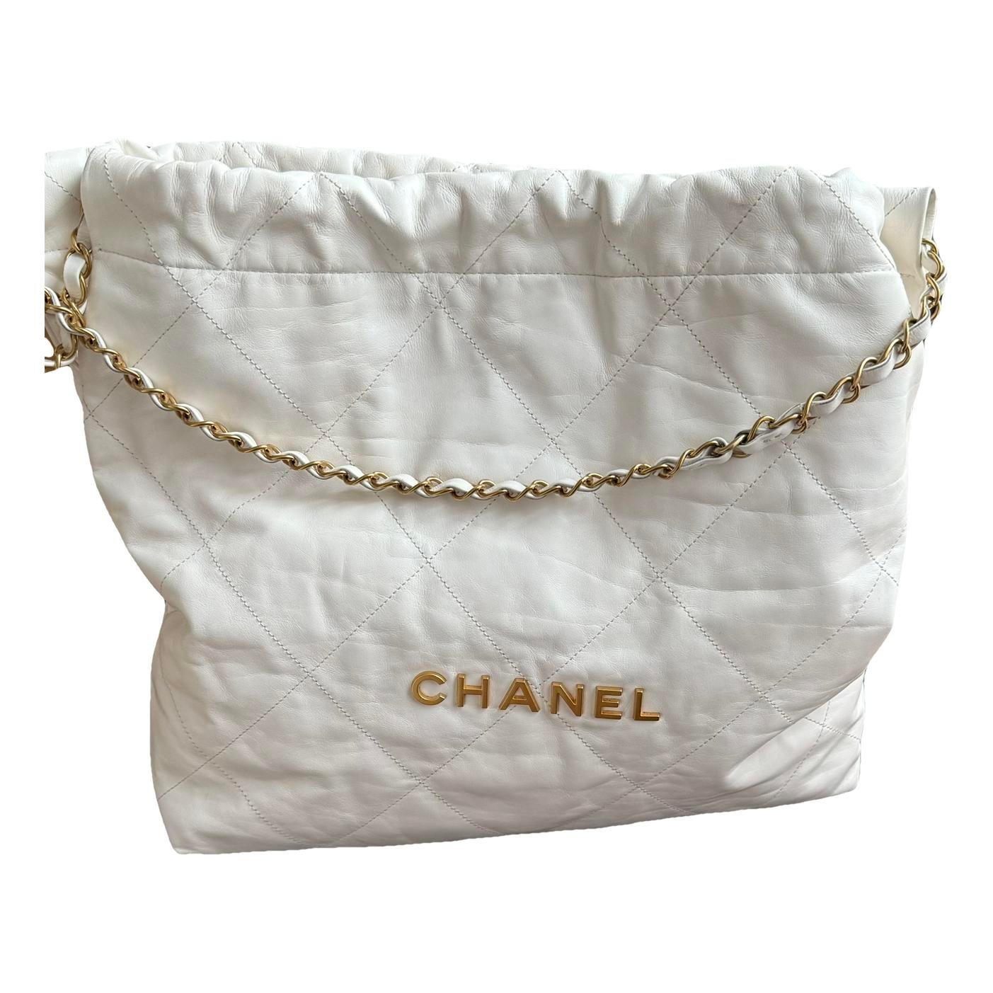 Chanel 22 leather handbag