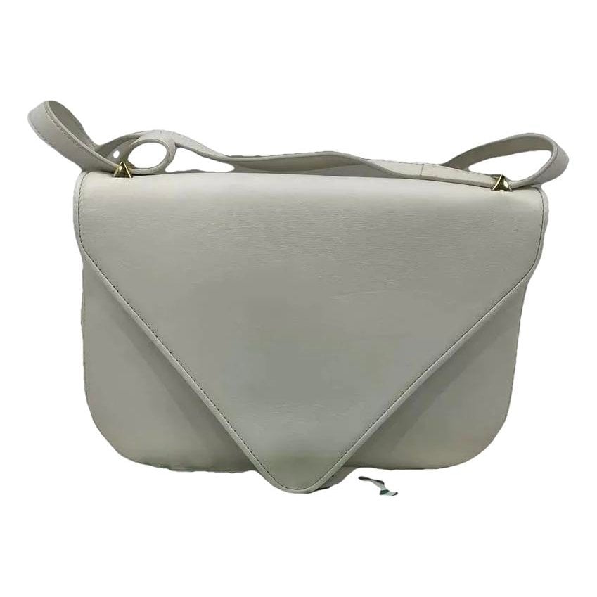 Mount leather handbag