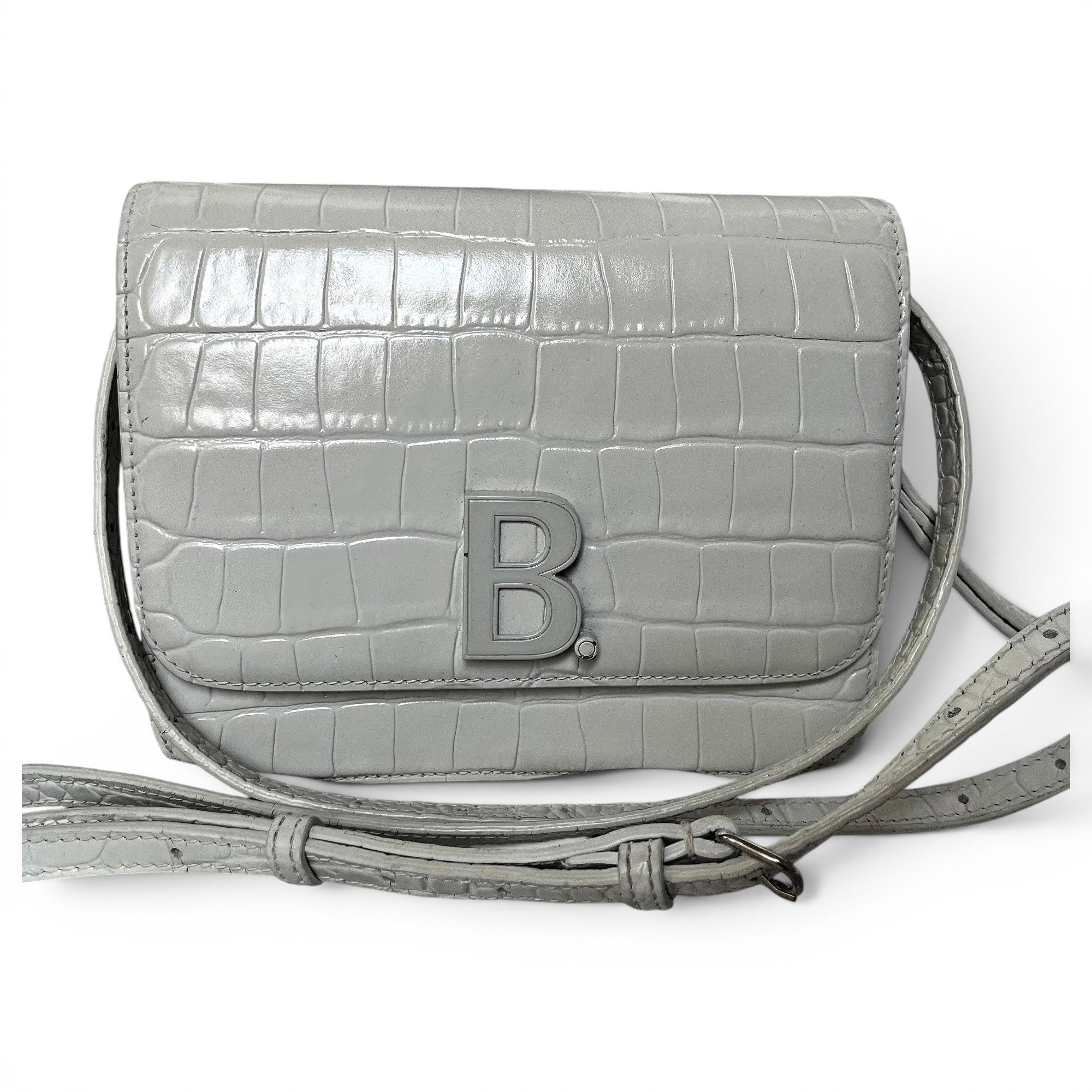 B leather handbag