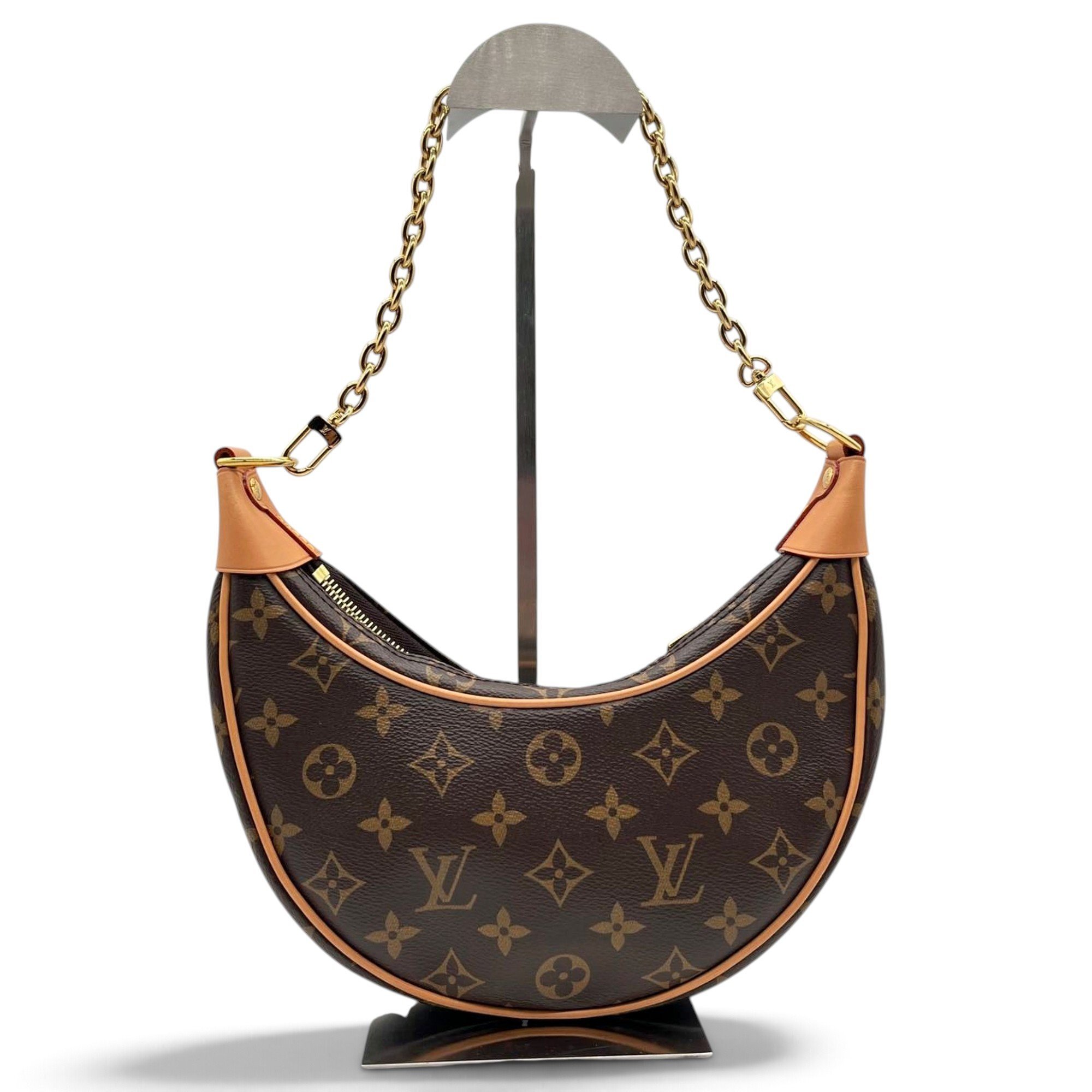 Loop leather handbag