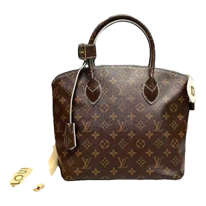 Chantilly Lock leather handbag