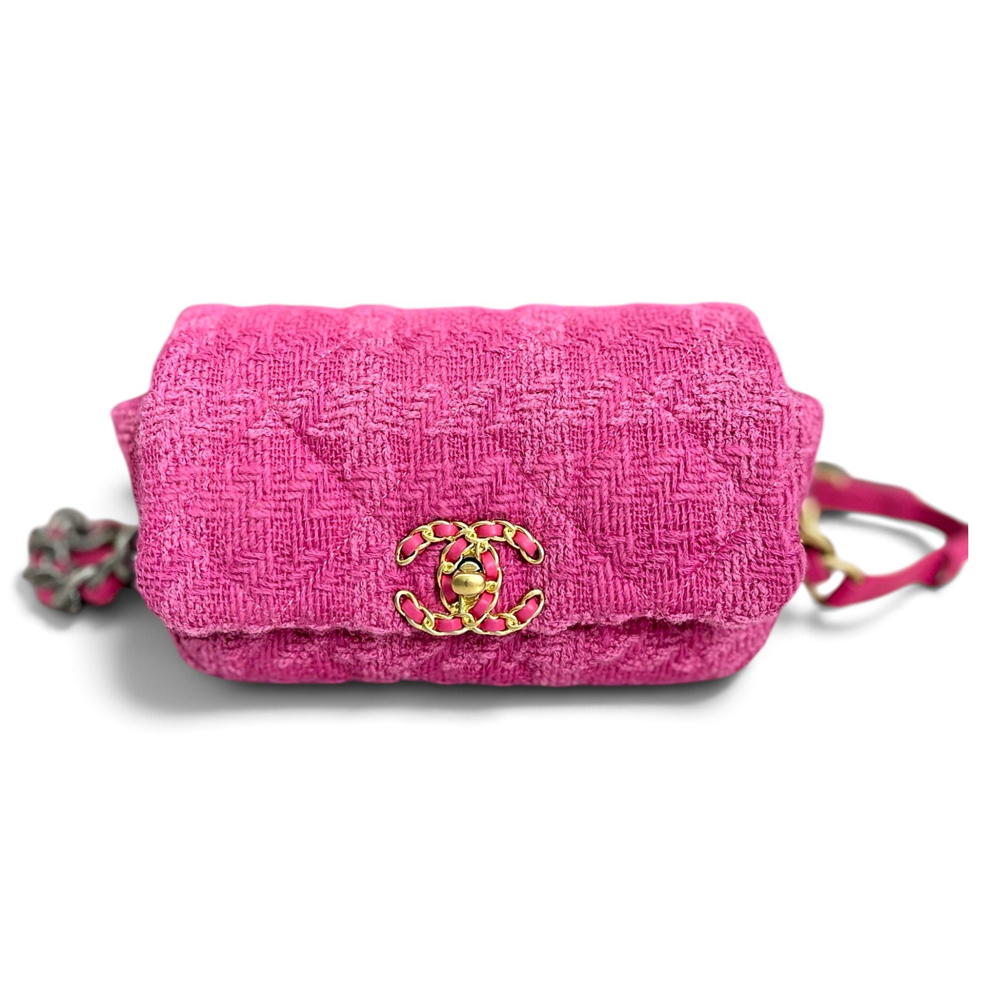 Chanel 19 tweed handbag