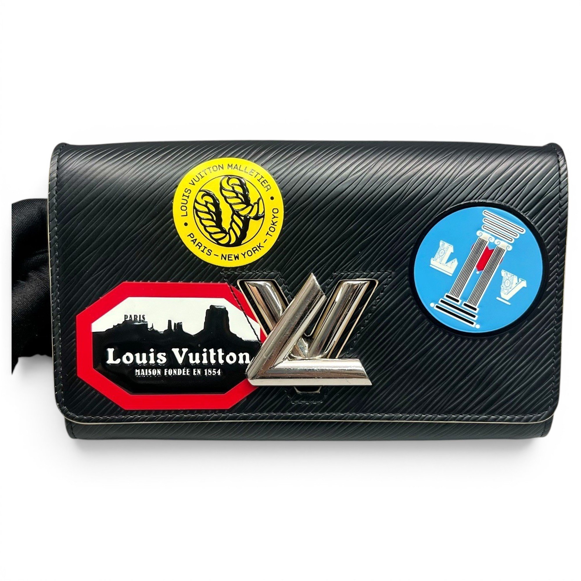 Twist Belt Wallet On Chain leather handbag