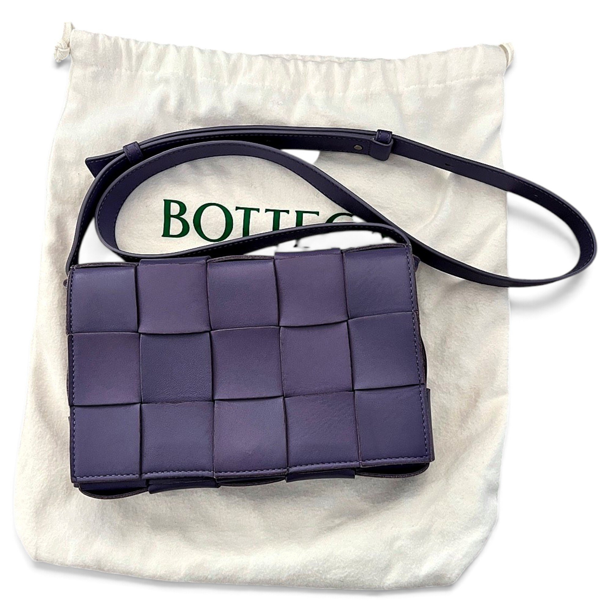 Cassette leather crossbody bag