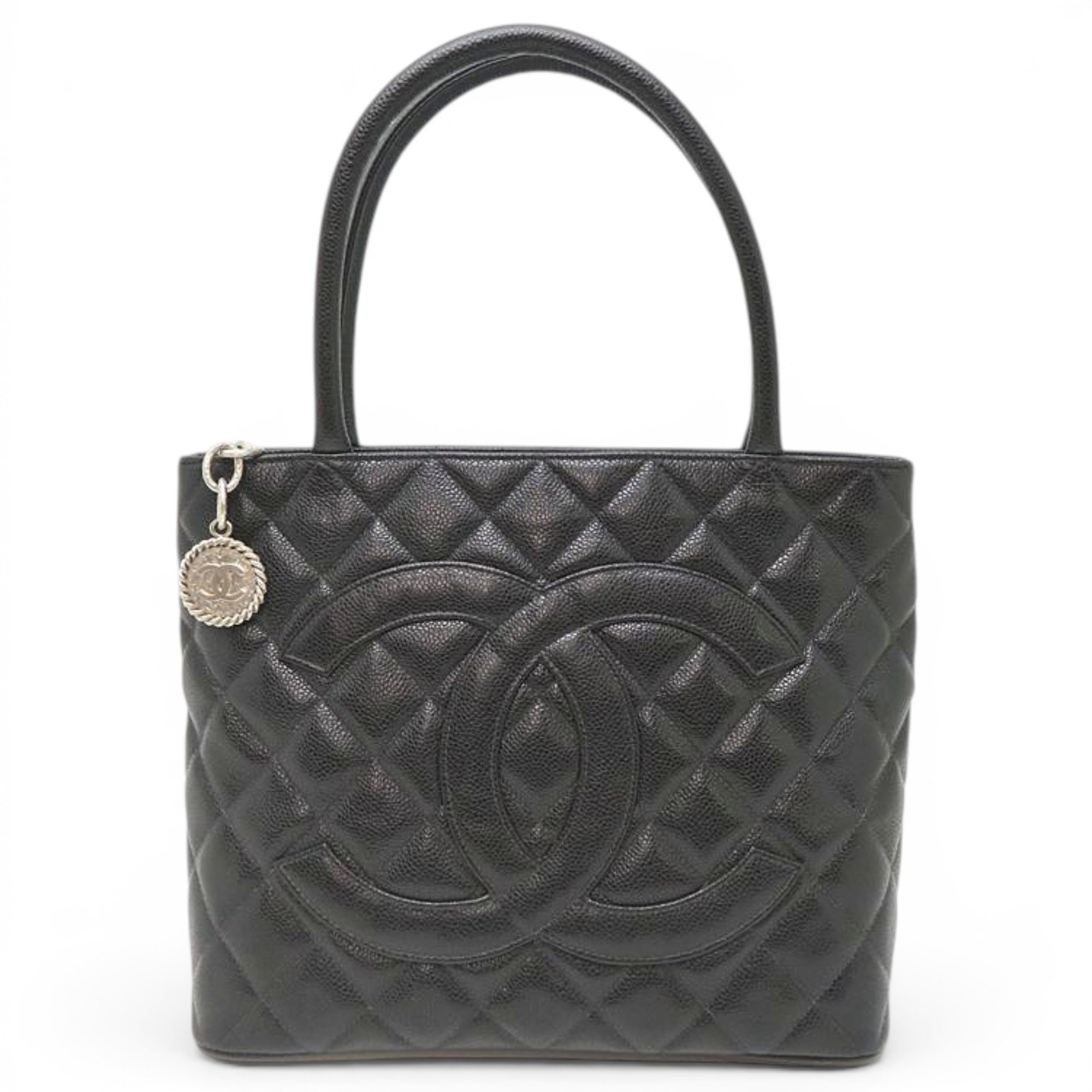 Médaillon leather tote