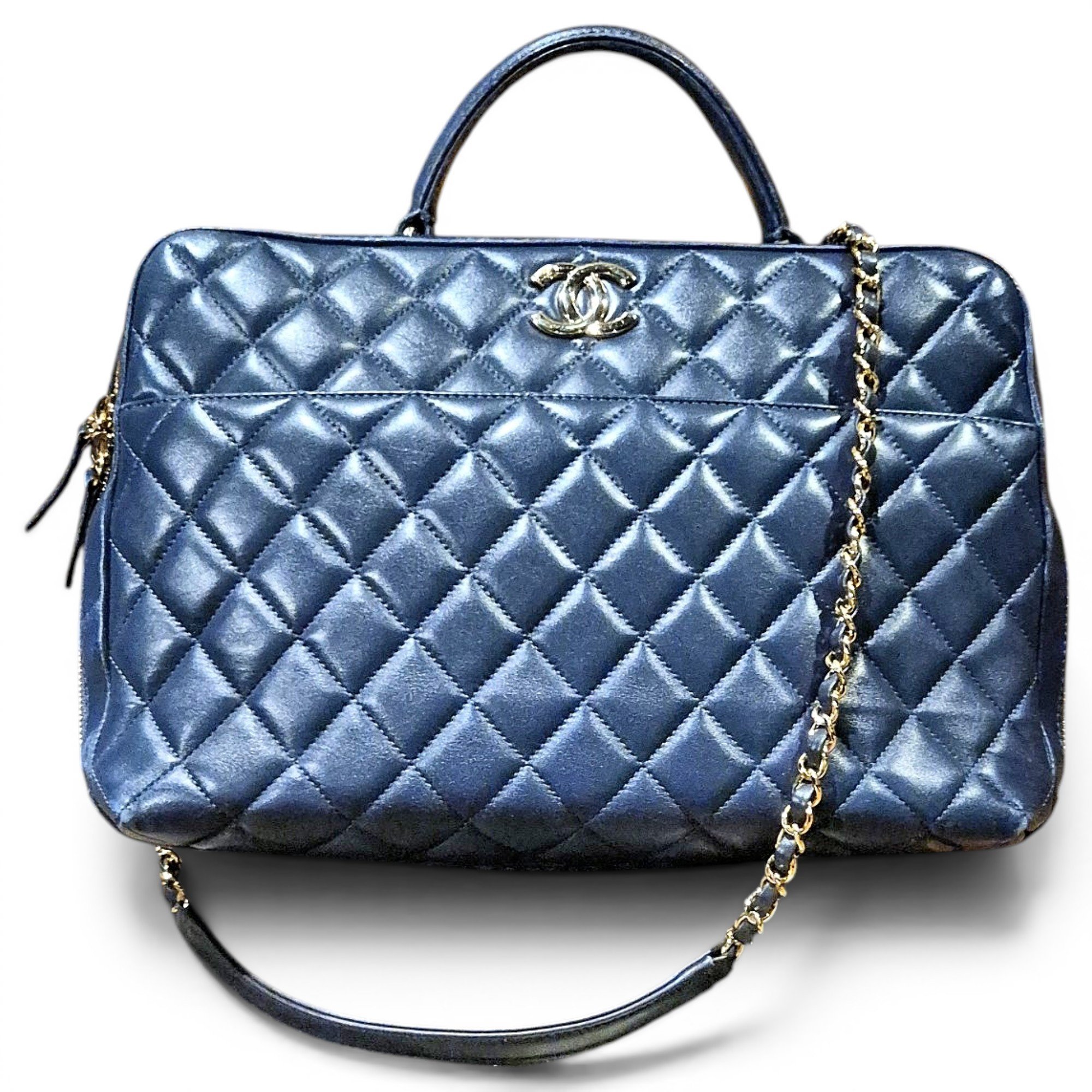Trendy CC Bowler leather handbag