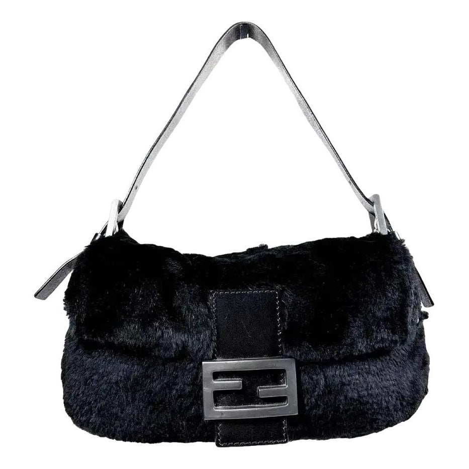 Baguette rabbit handbag