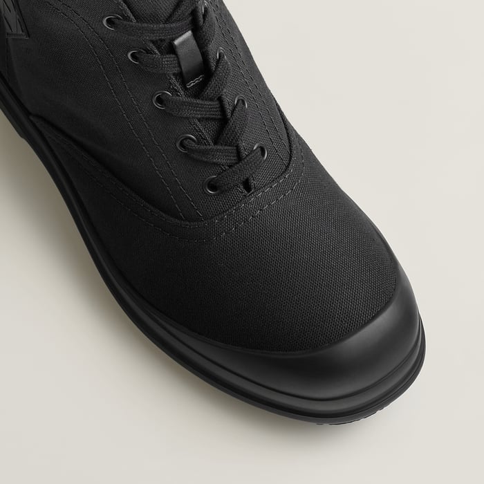 Noir Kooler Ankle Boot