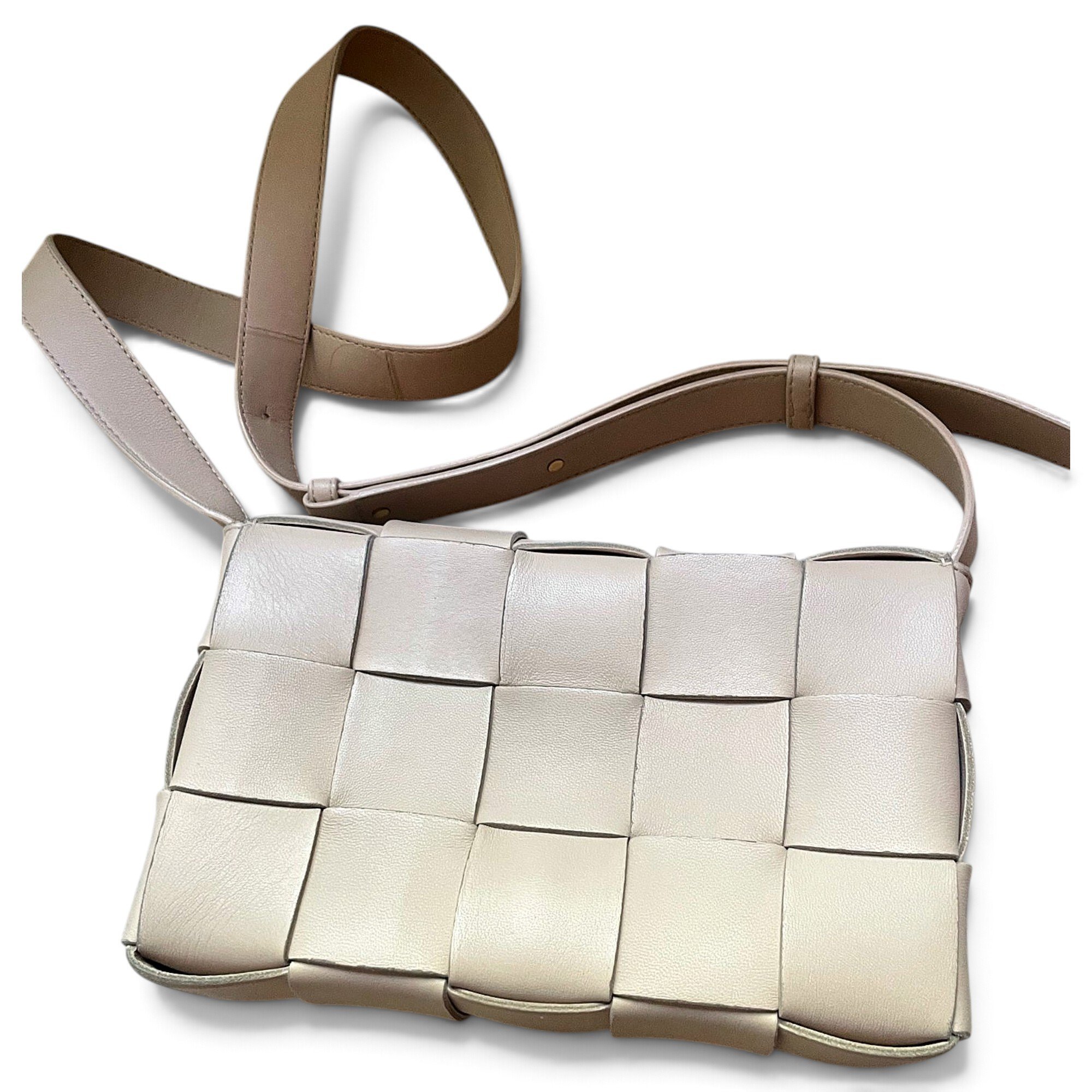 Cassette leather crossbody bag