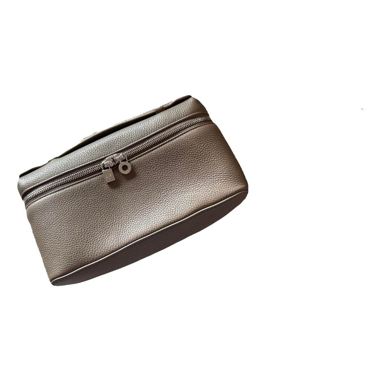 Extra Pocket leather handbag