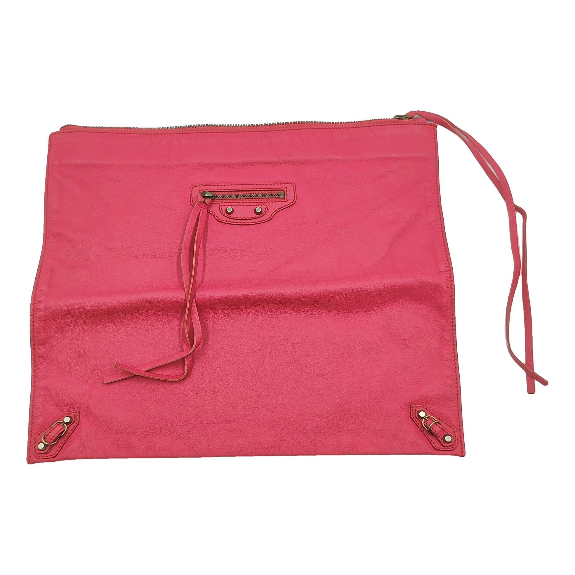 Envelop leather clutch bag