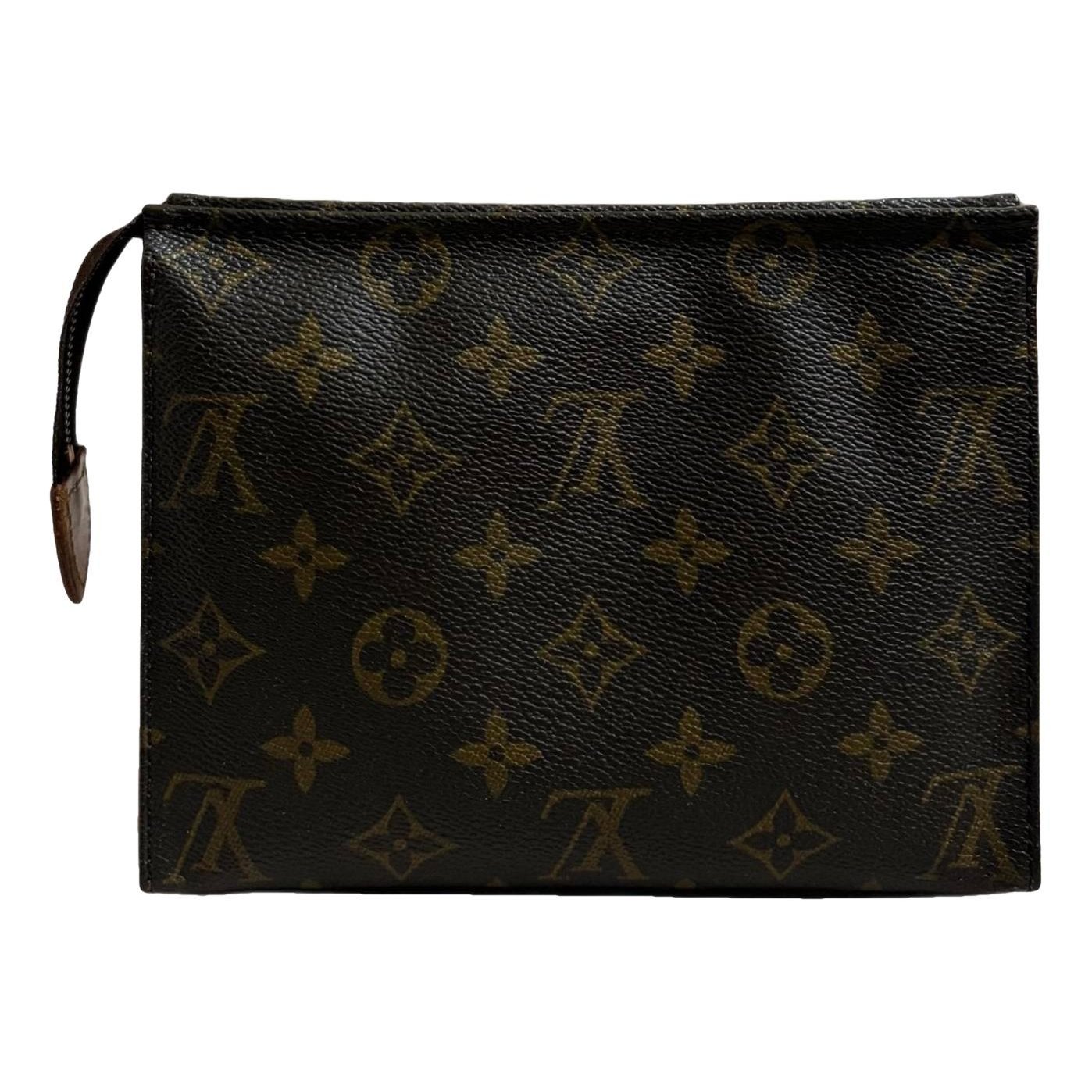Leather clutch bag