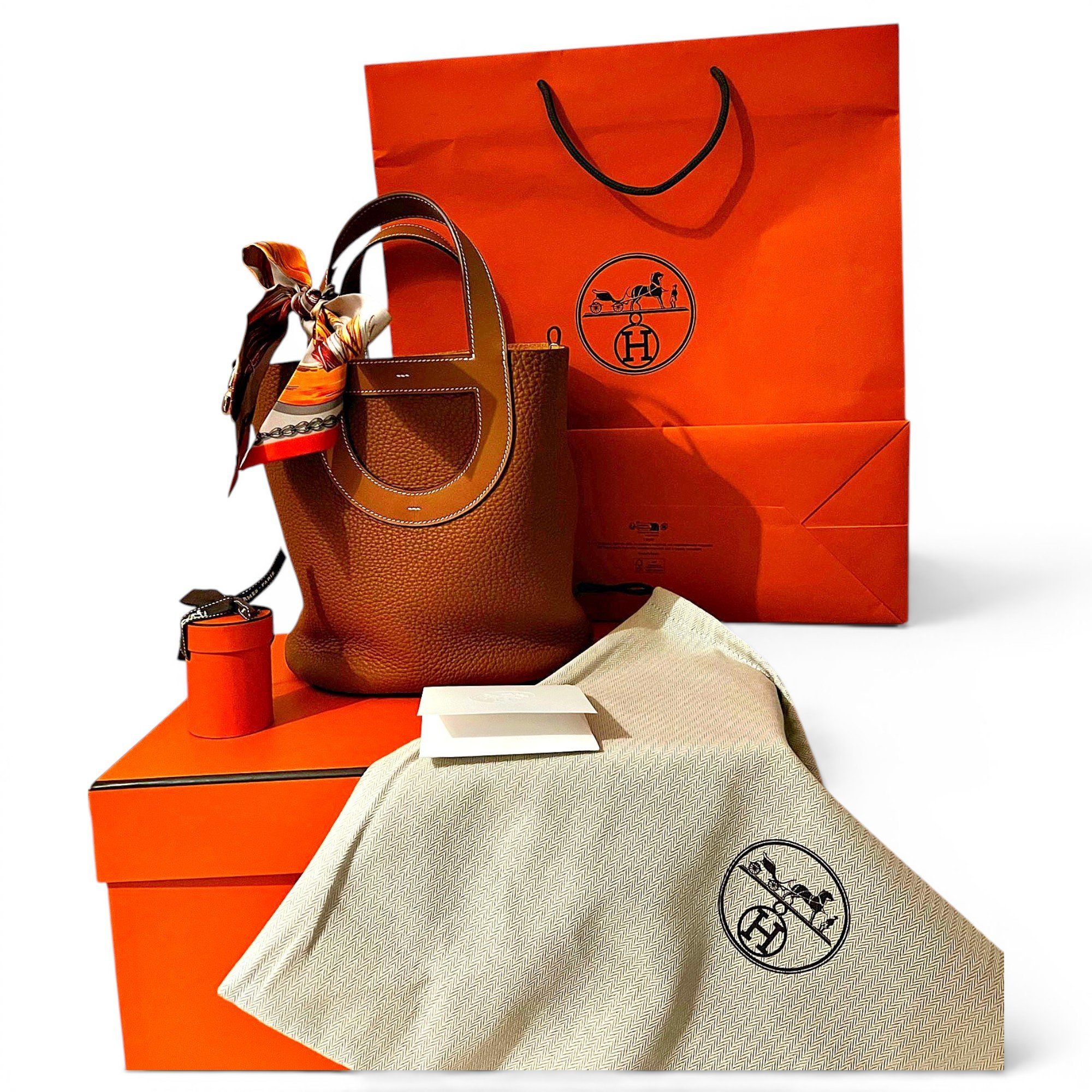In-The-Loop leather handbag